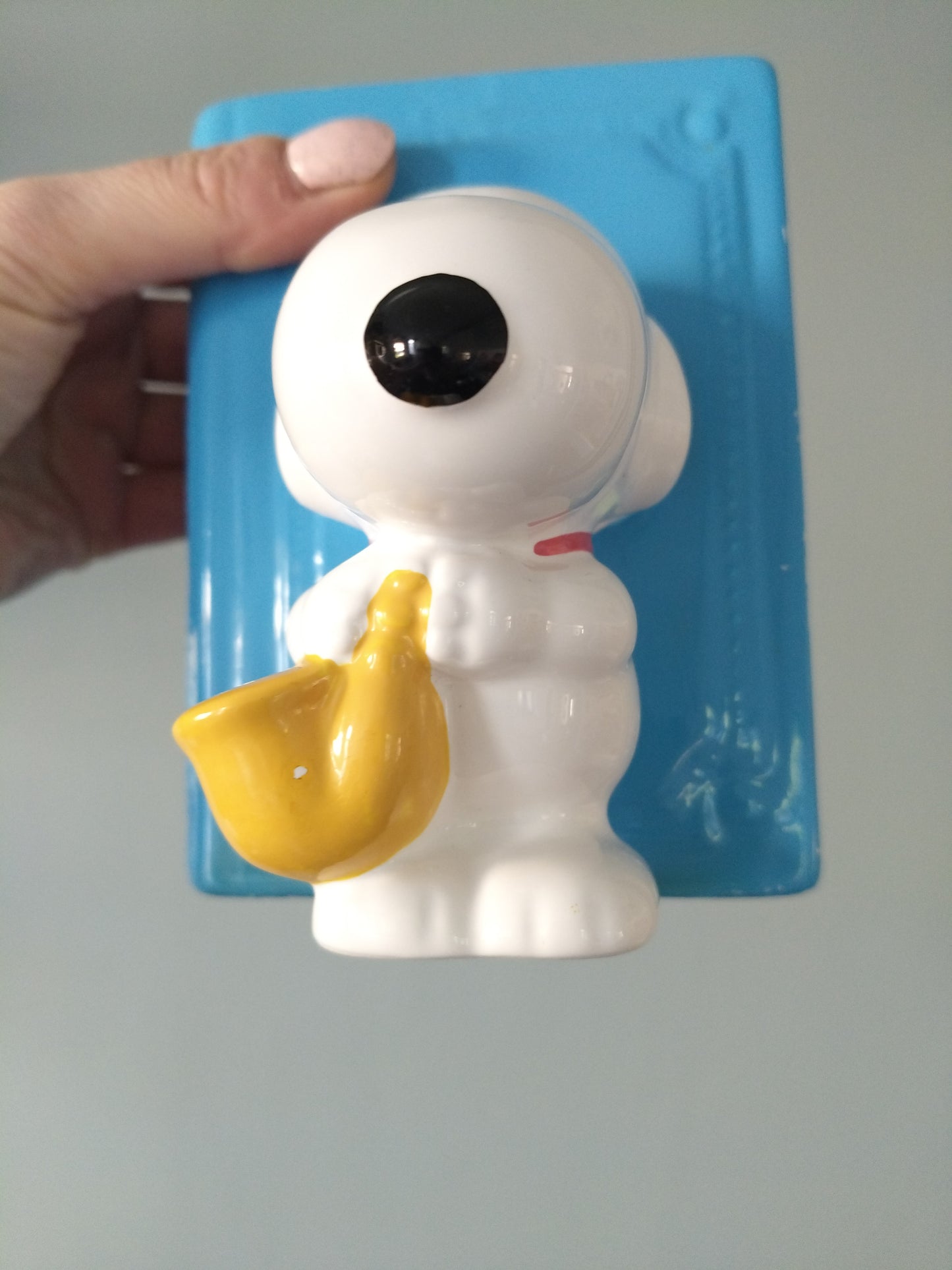 Tirelire Snoopy saxophoniste livre en céramique Peanuts United Feature Syndicate Denz - cetaitmieuxavant