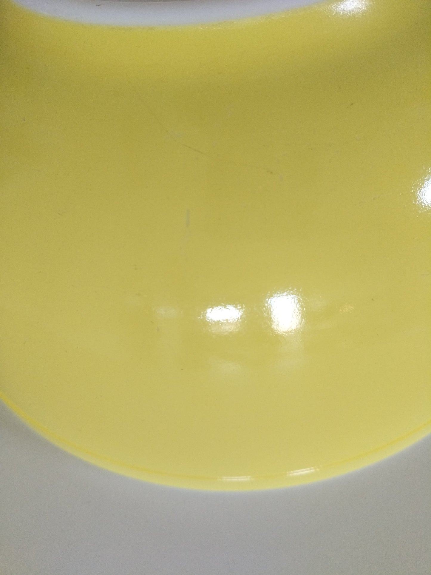 Gros bol mélangeur Pyrex USA jaune
