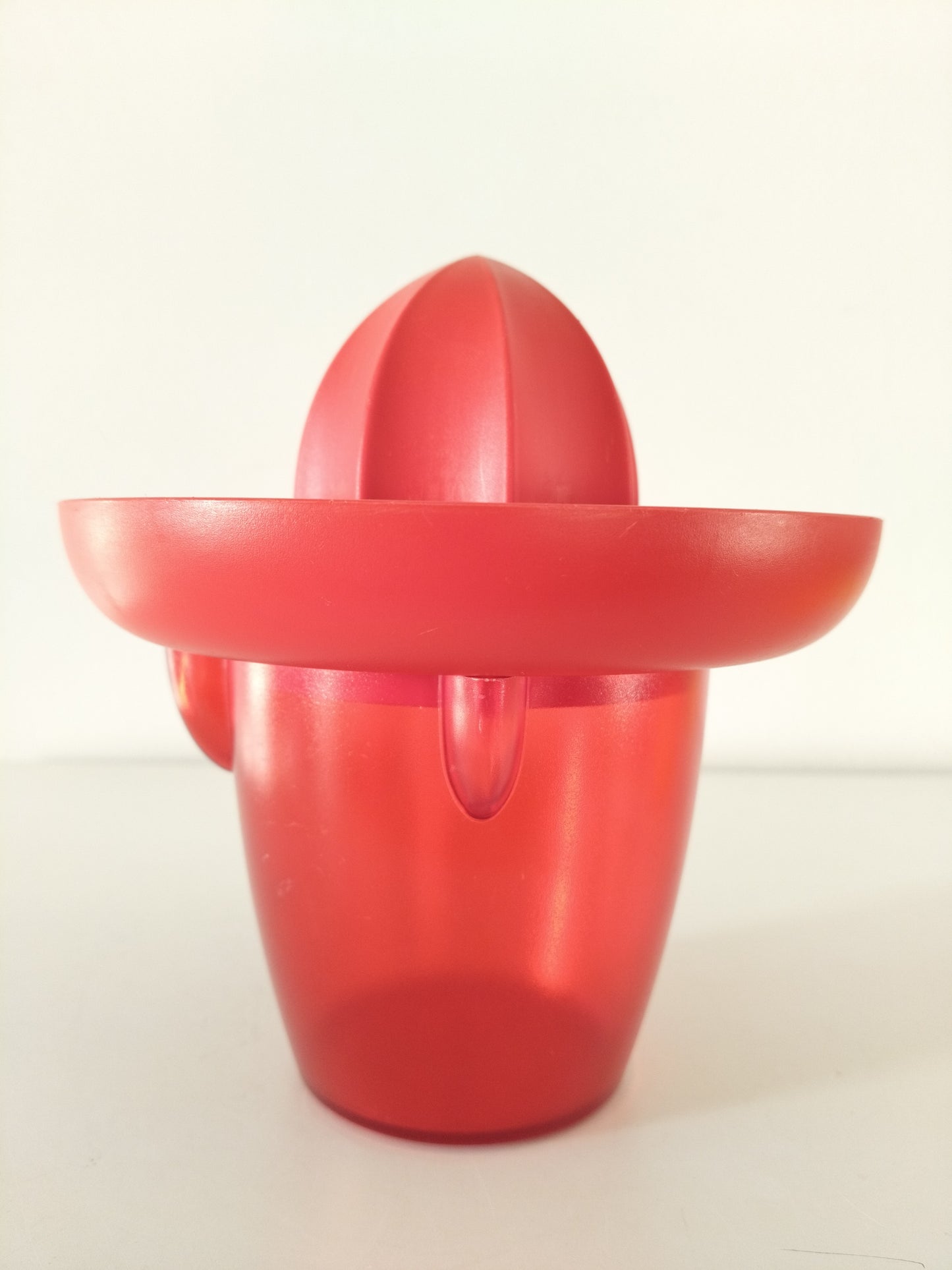 Presse-agrumes manuel en plastique Pedro de Koziol 1997