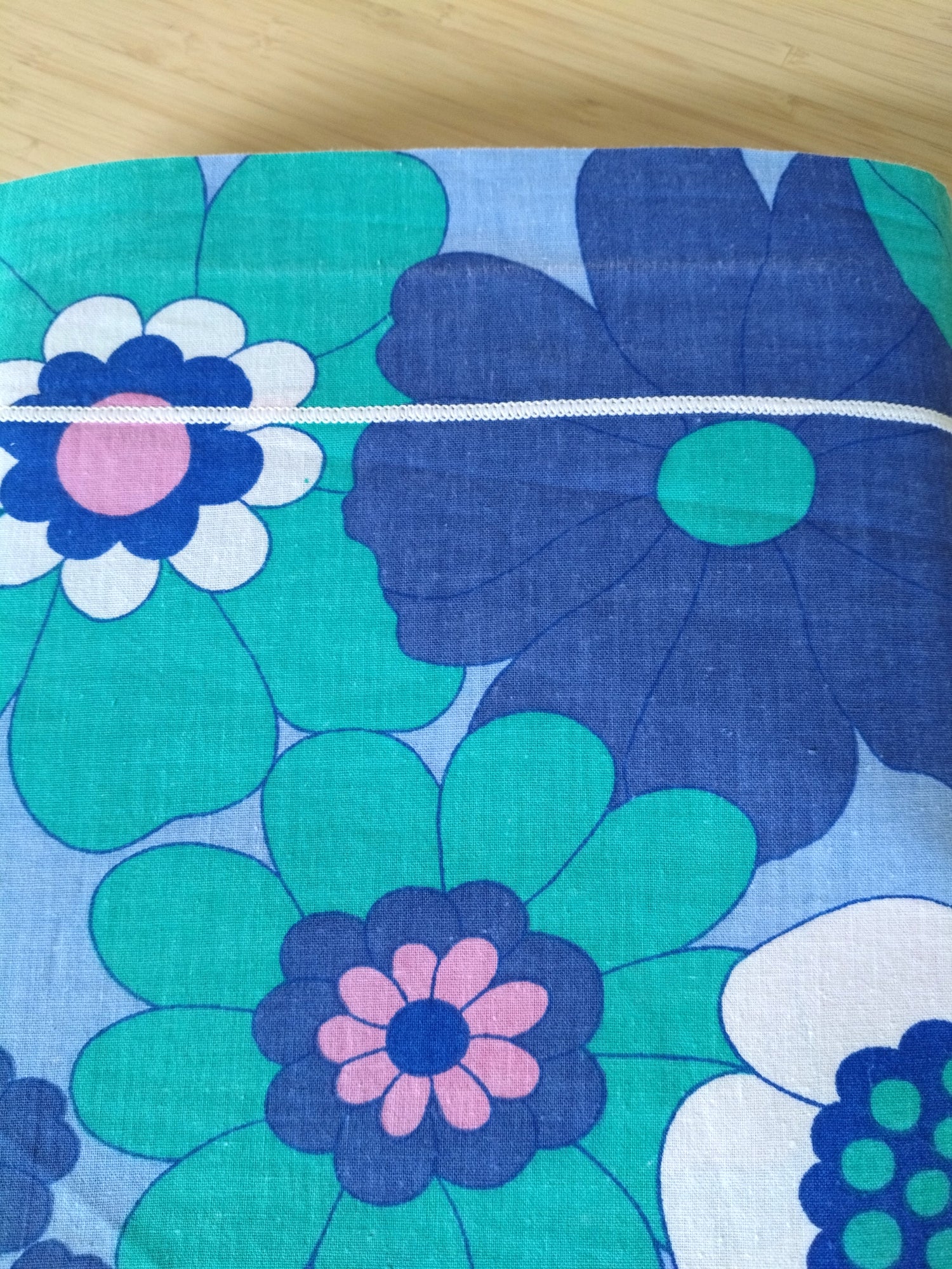 Drap plat flower power en coton 270 x 204cm - cetaitmieuxavant