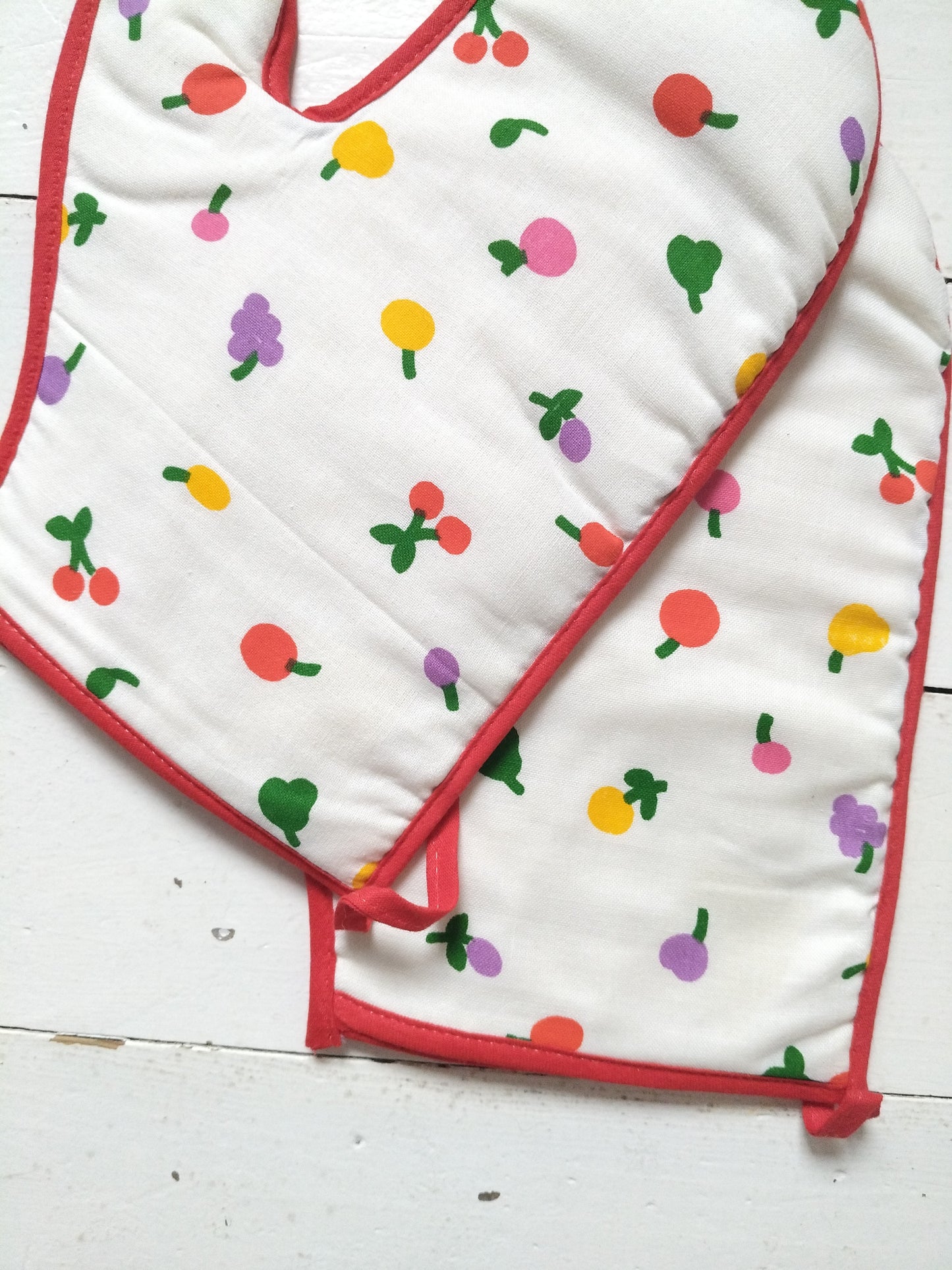 Ensemble gant de cuisine et manique