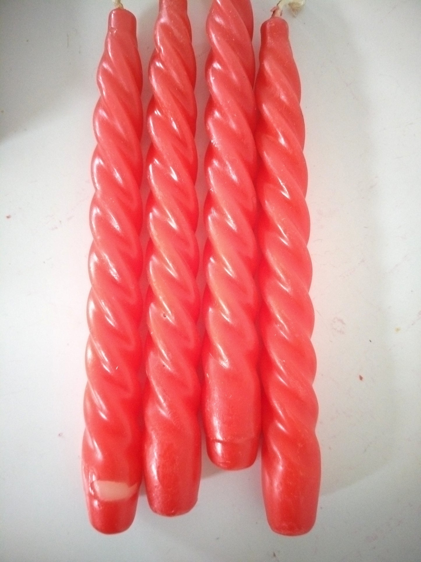 Ensemble de anciennes 4 bougies torsadées Spaas Rubis