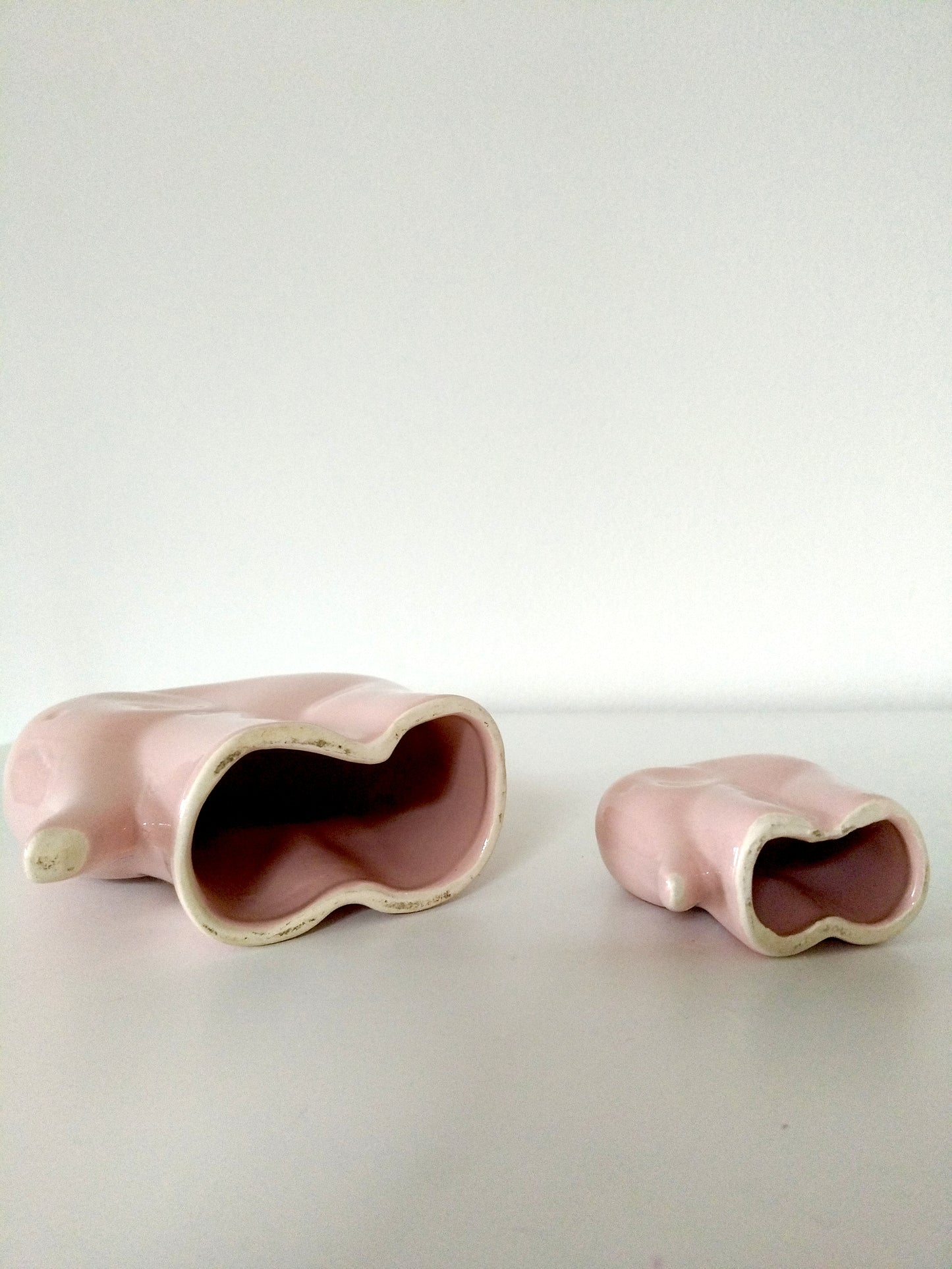 Ensemble de 2 éléphants en céramique émaillée rose