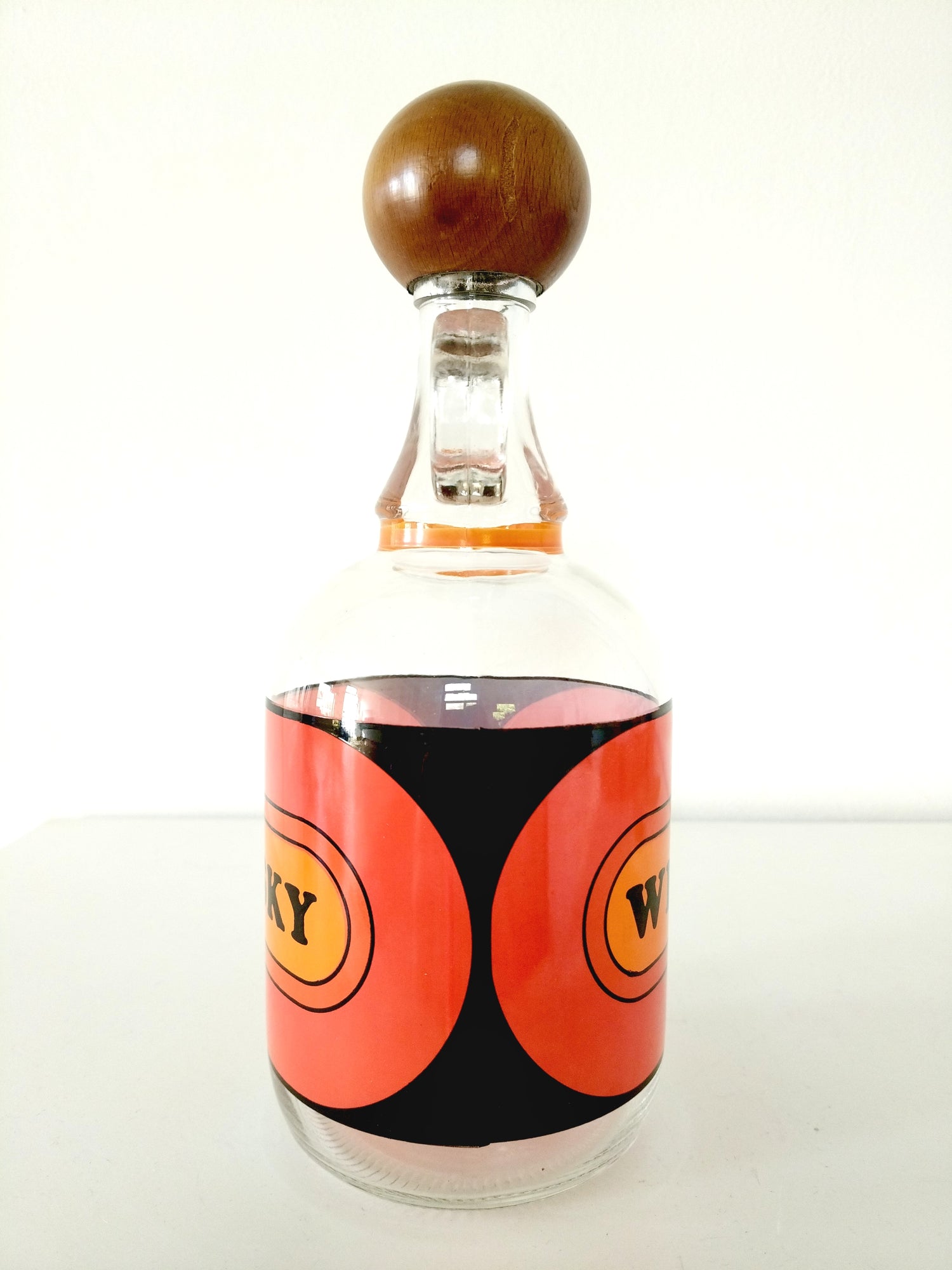Ancienne bouteille à whisky en verre - cetaitmieuxavant