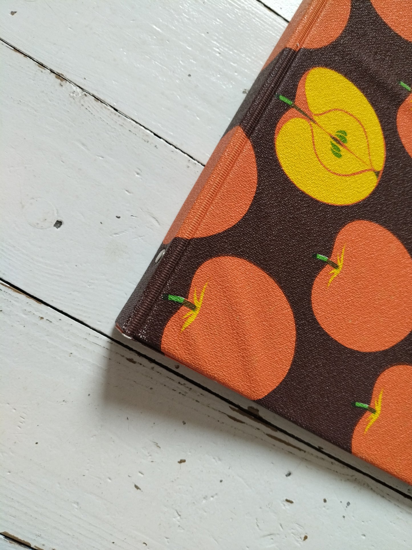 Petit classeur A4 fleurs ou pommes au choix