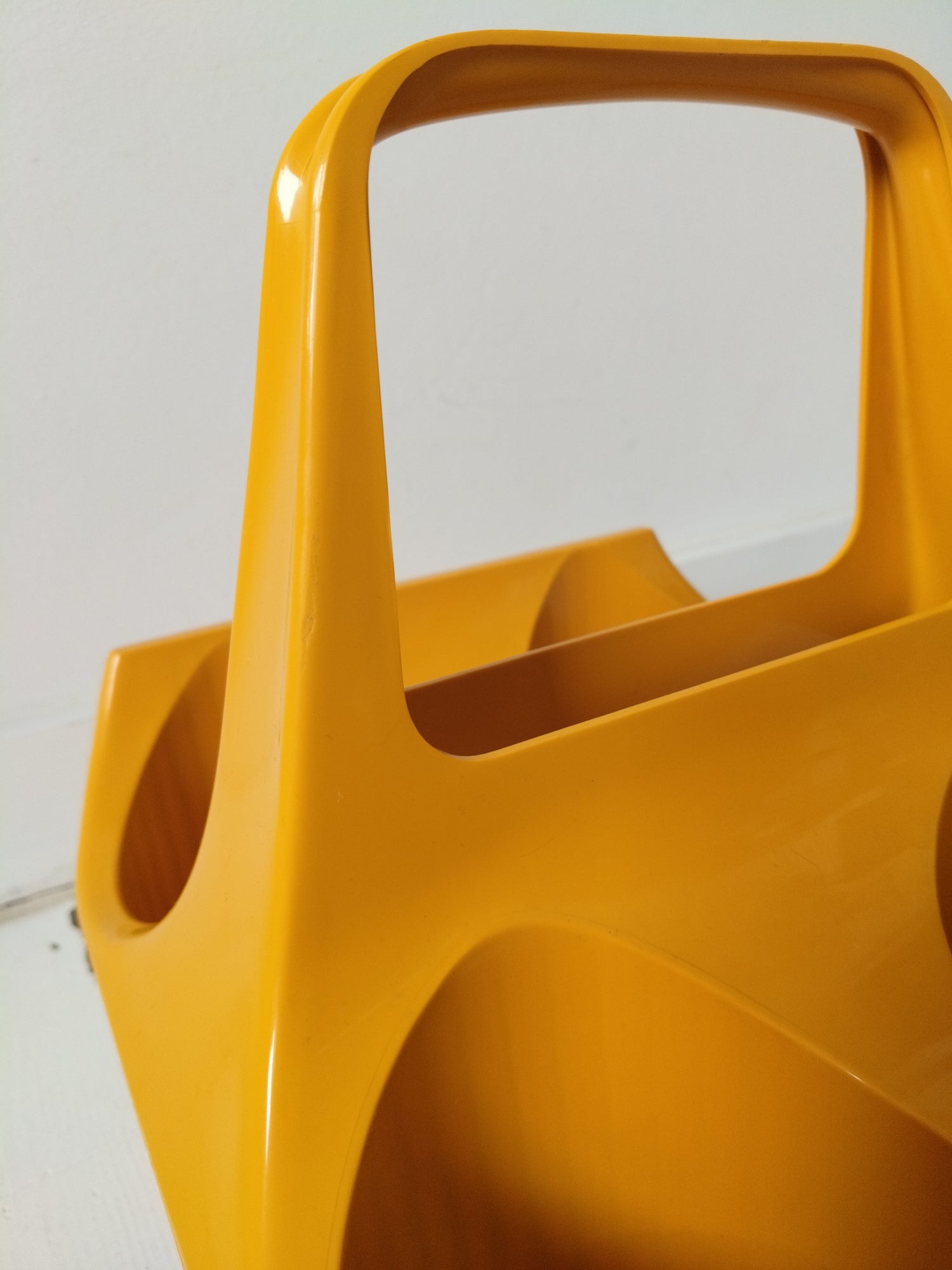 Range/porte-bouteilles en plastique Curver - cetaitmieuxavant