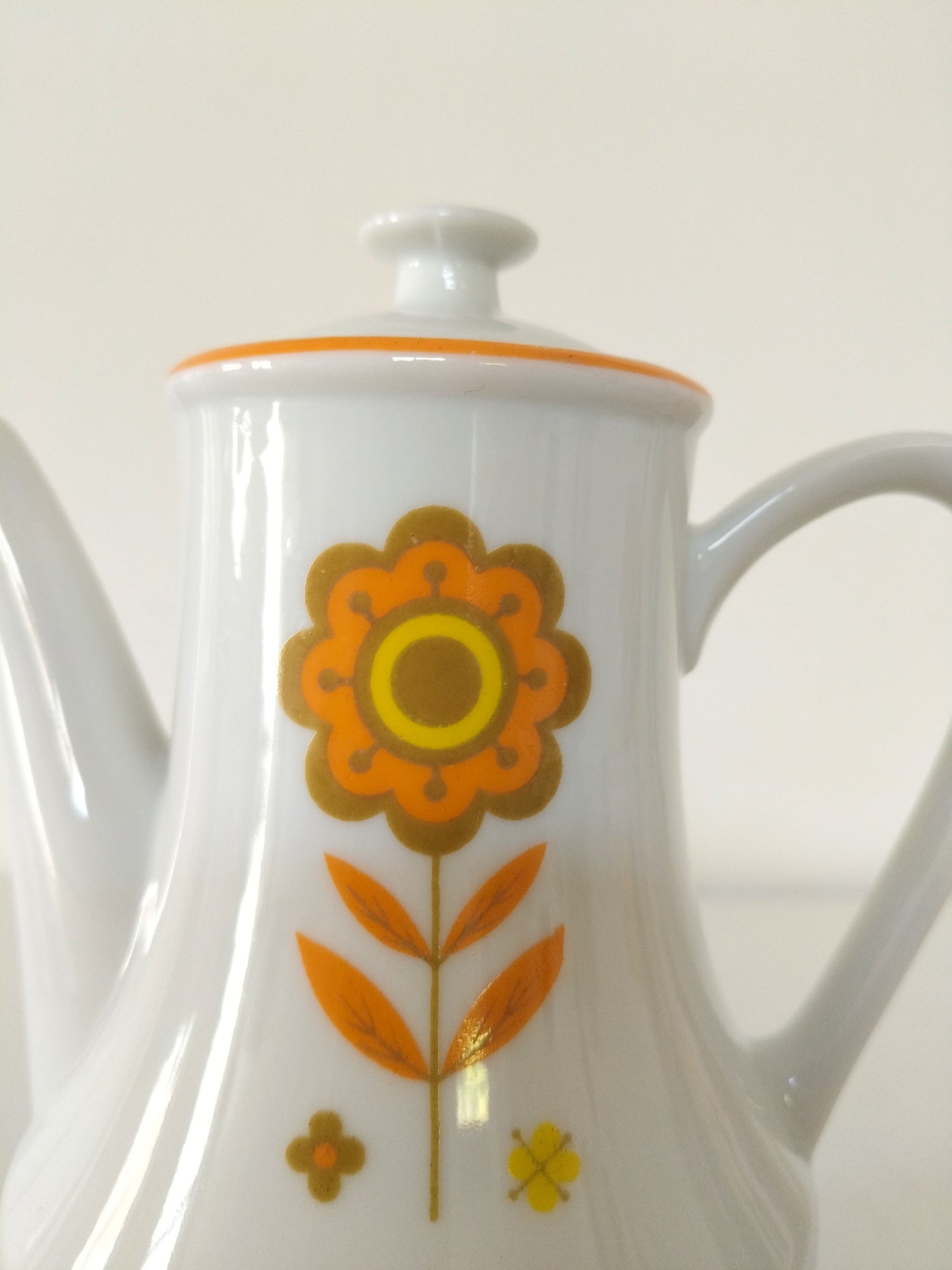 Petite cafetière en porcelaine made in Japan - cetaitmieuxavant