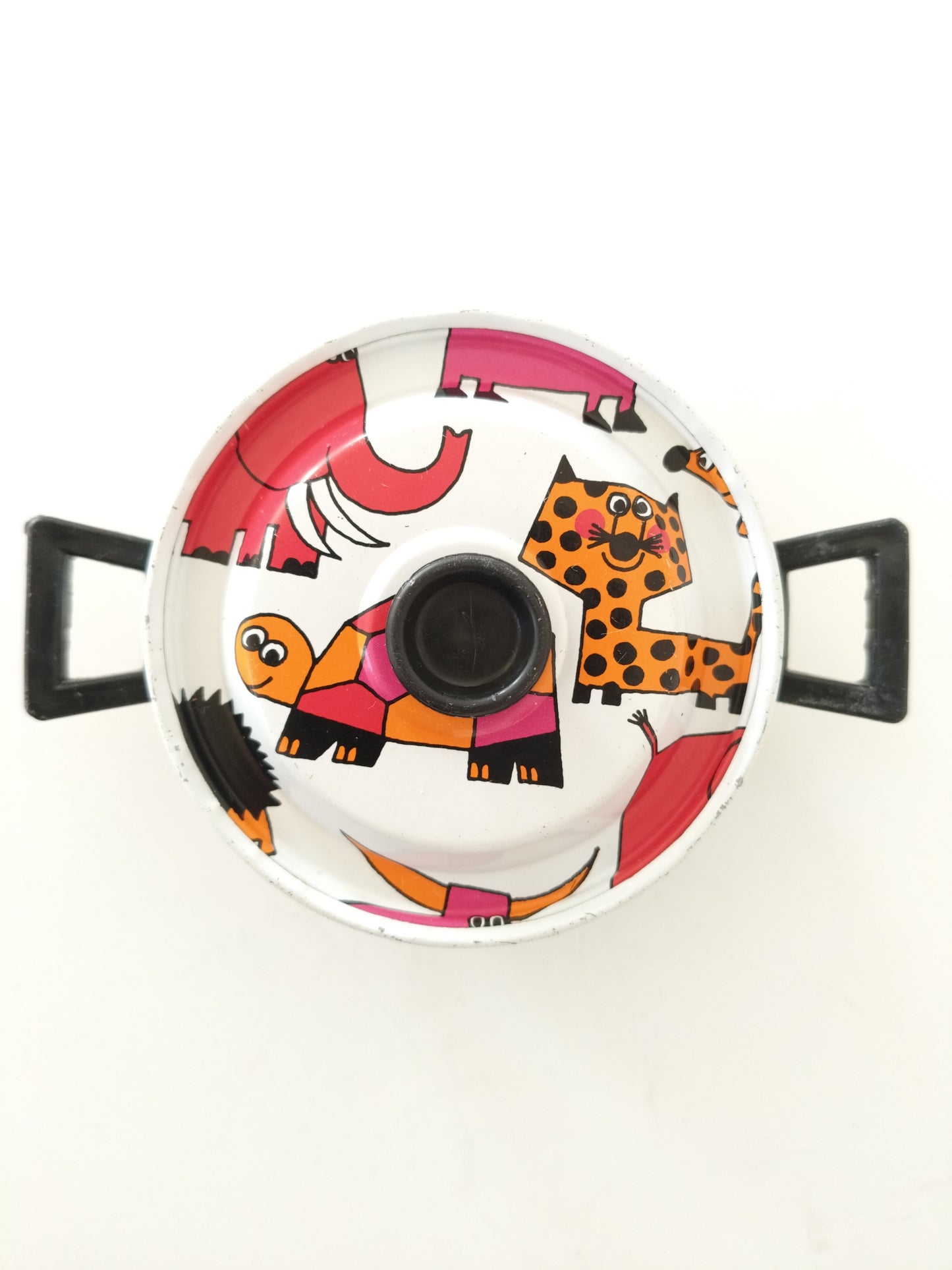 3 éléments de dinette/ casseroles en tôle