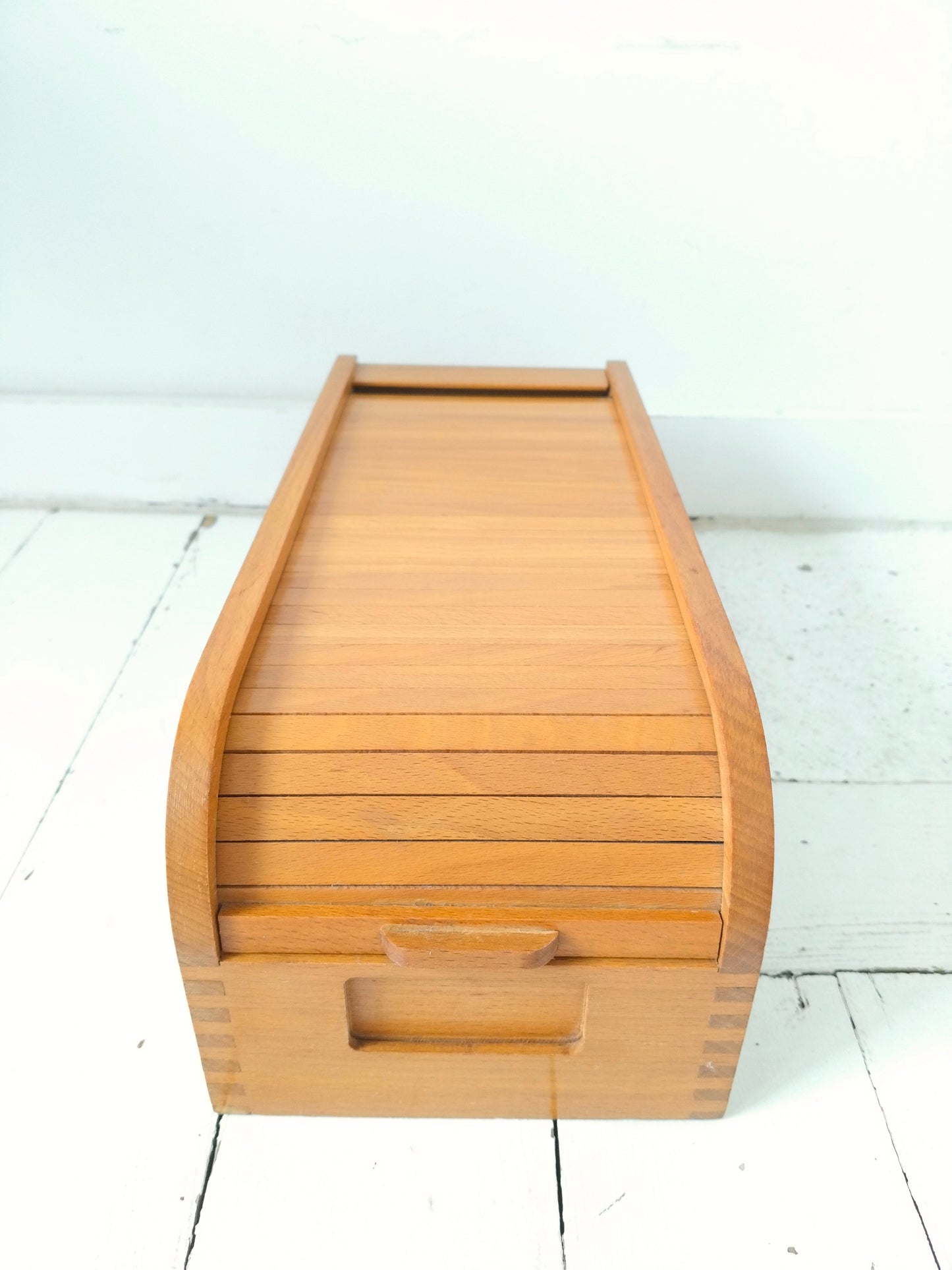 Ancienne boîte à fiches à volet en bois