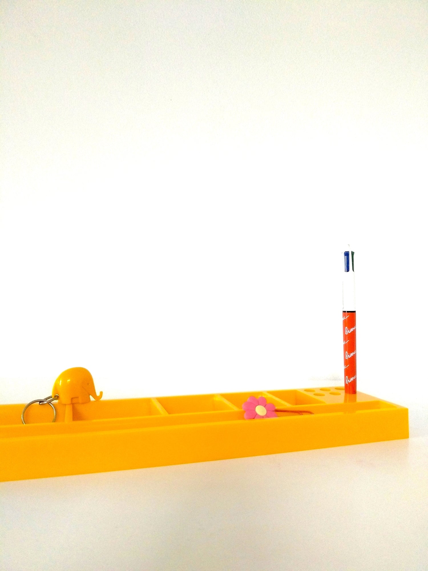 Organisateur de bureau Azur Plastic J.L. Viaud design - cetaitmieuxavant