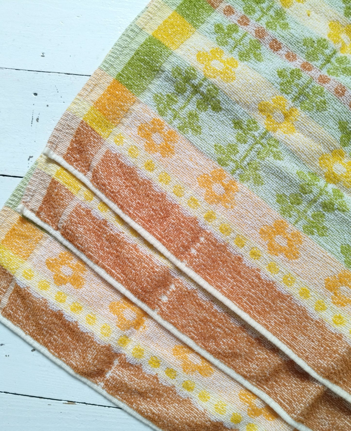 Petite serviette de toilette à l'unité