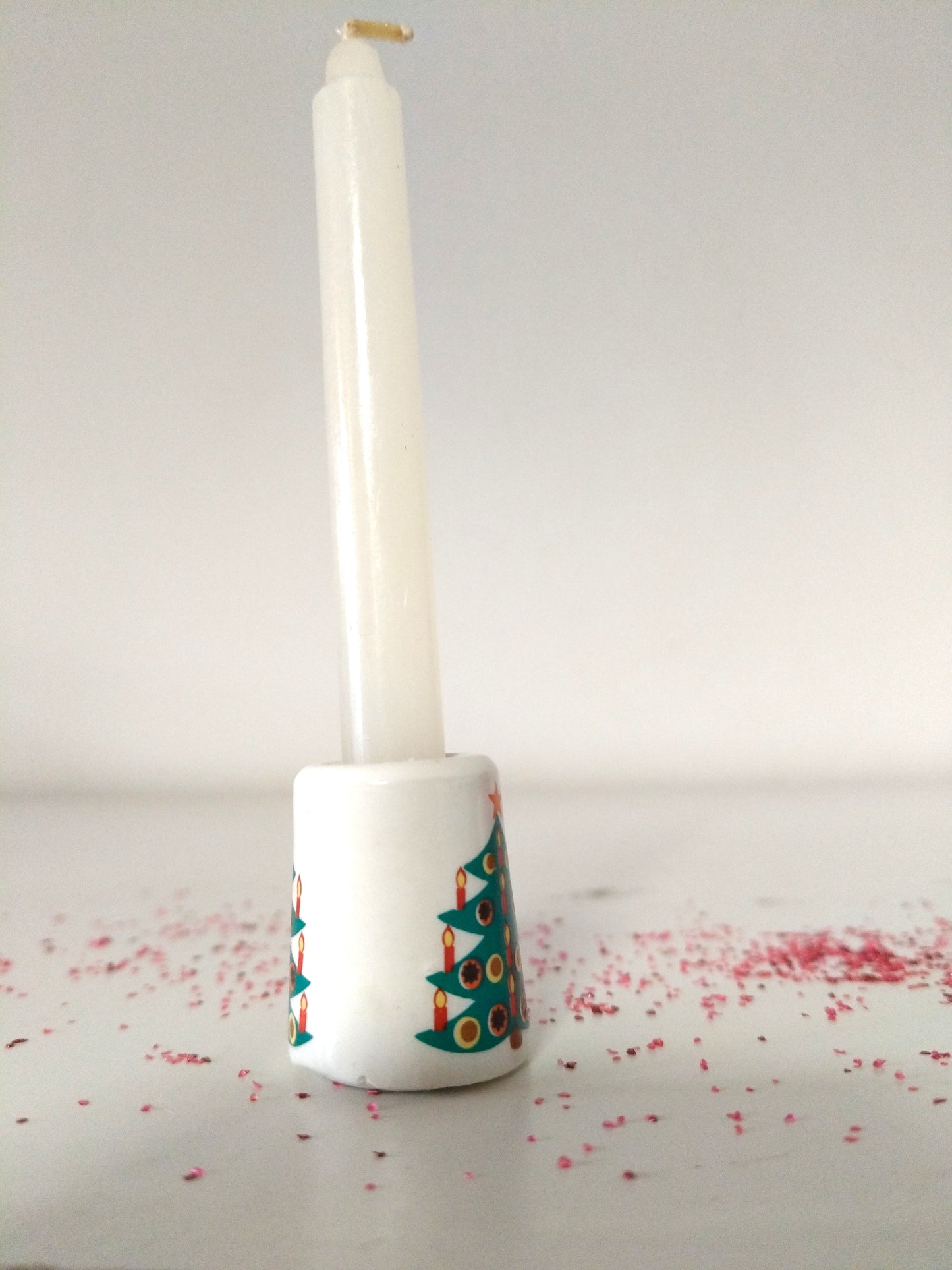 Duo de mini-bougeoirs de Noël décor sapin Germany + bougies blanches