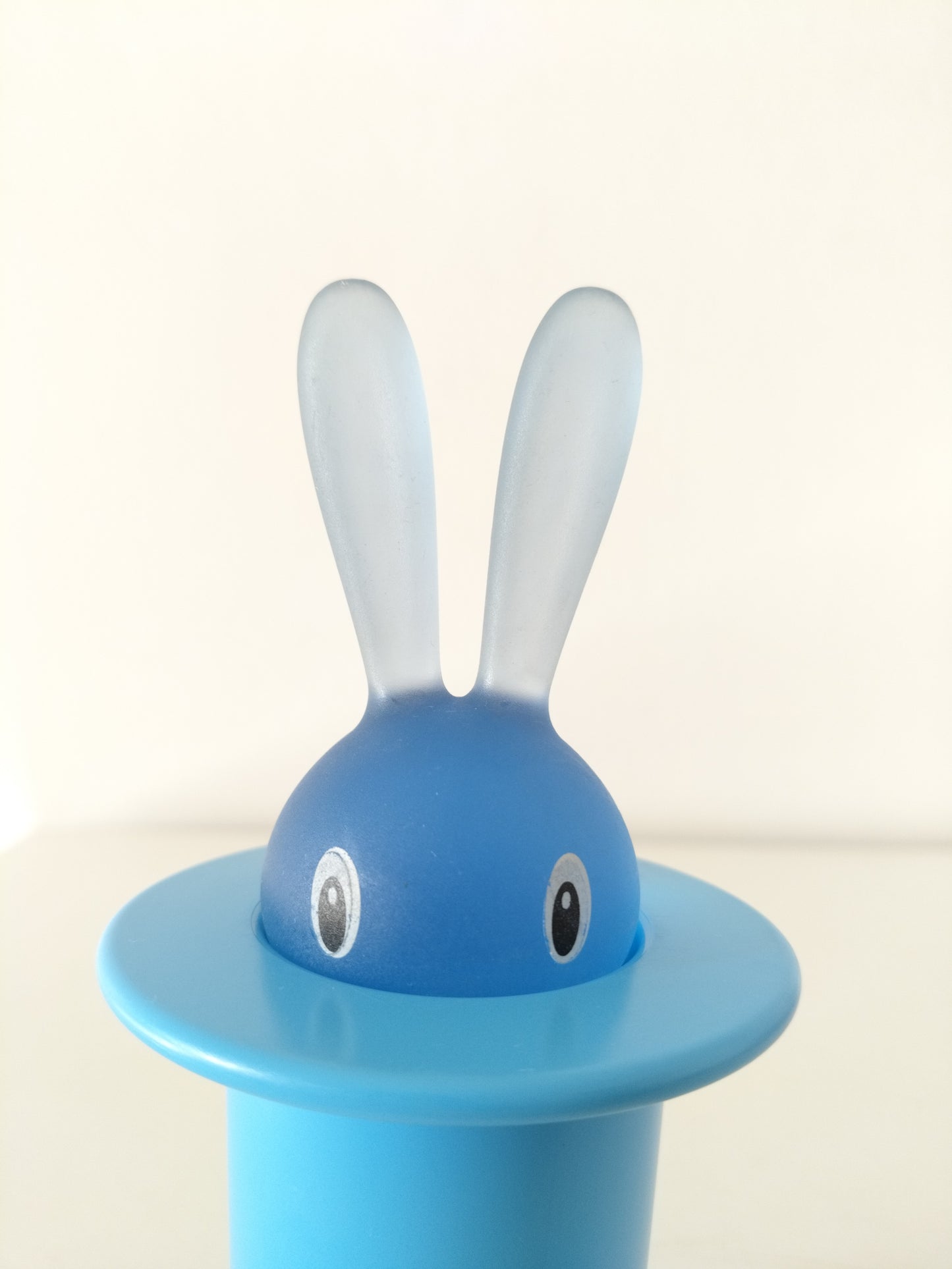 Distributeur de cure-dents Magic Bunny Alessi 1998