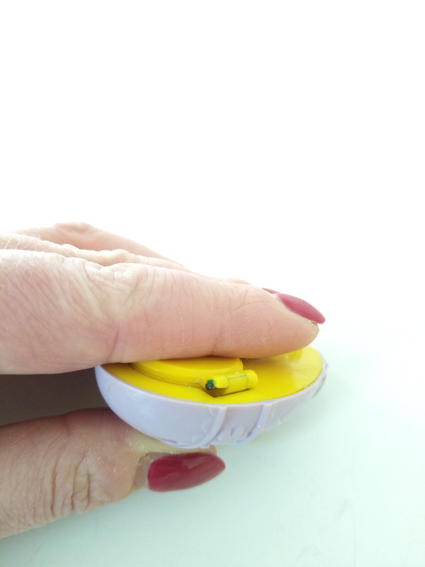 Broche de Pâques poussin "chick a peep" Avon 1977