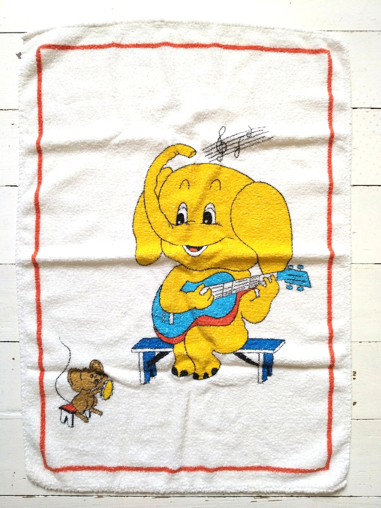 Petite serviette de toilette enfant