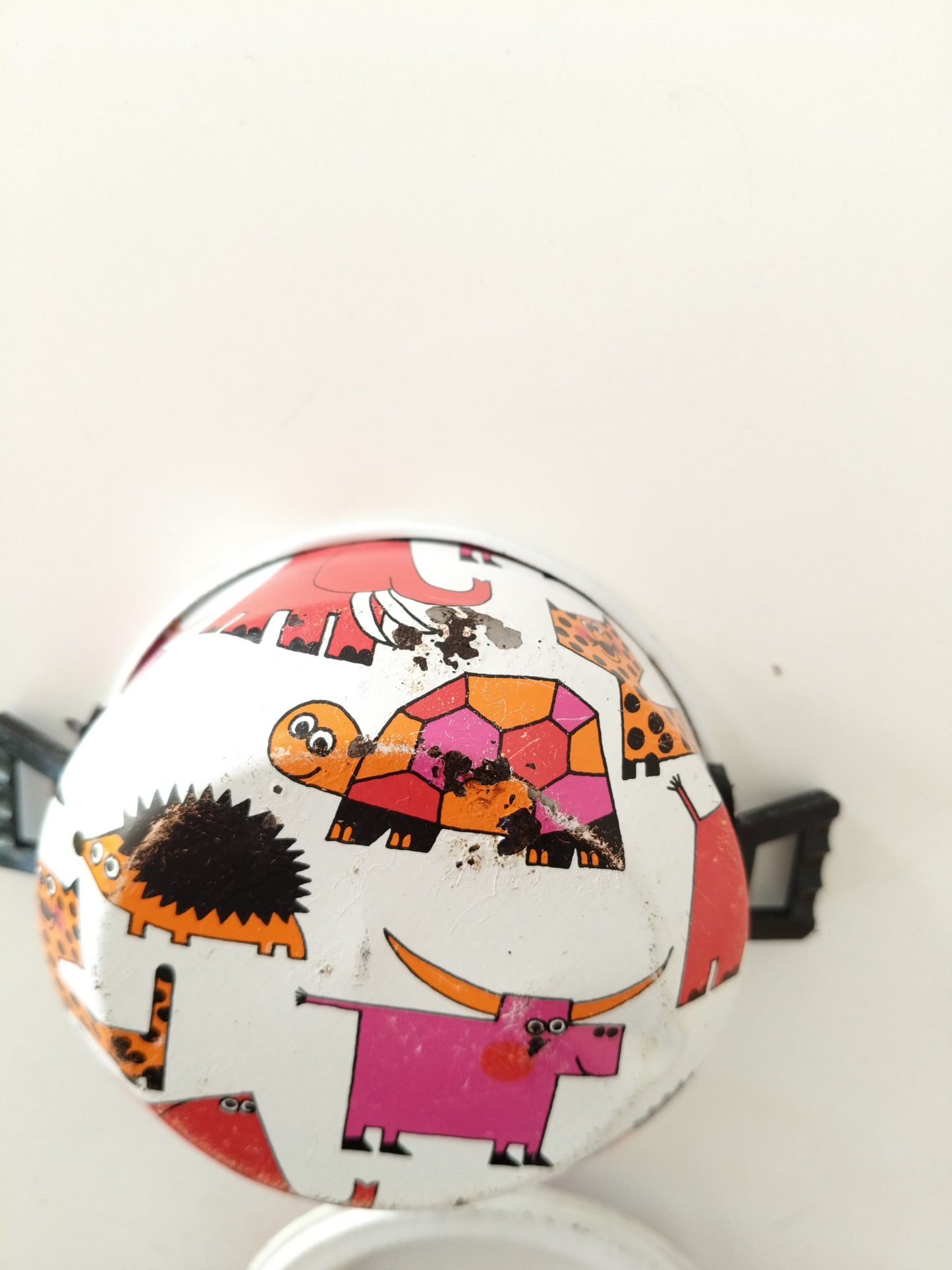 3 éléments de dinette/ casseroles en tôle