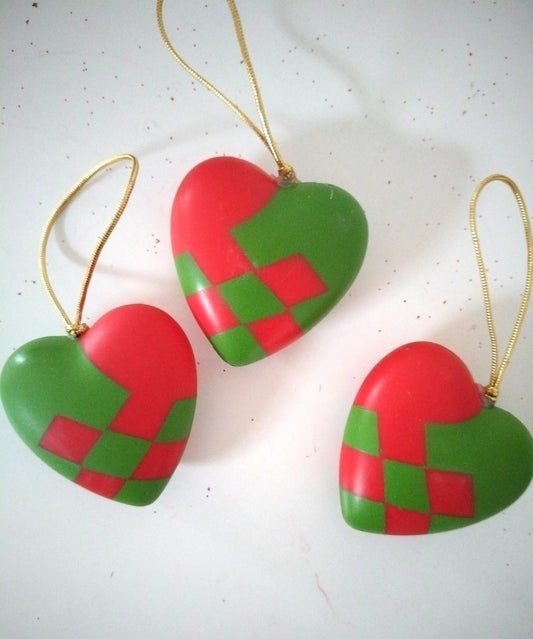 3 cœurs danois en plastique à suspendre Ikea Väntan 1999