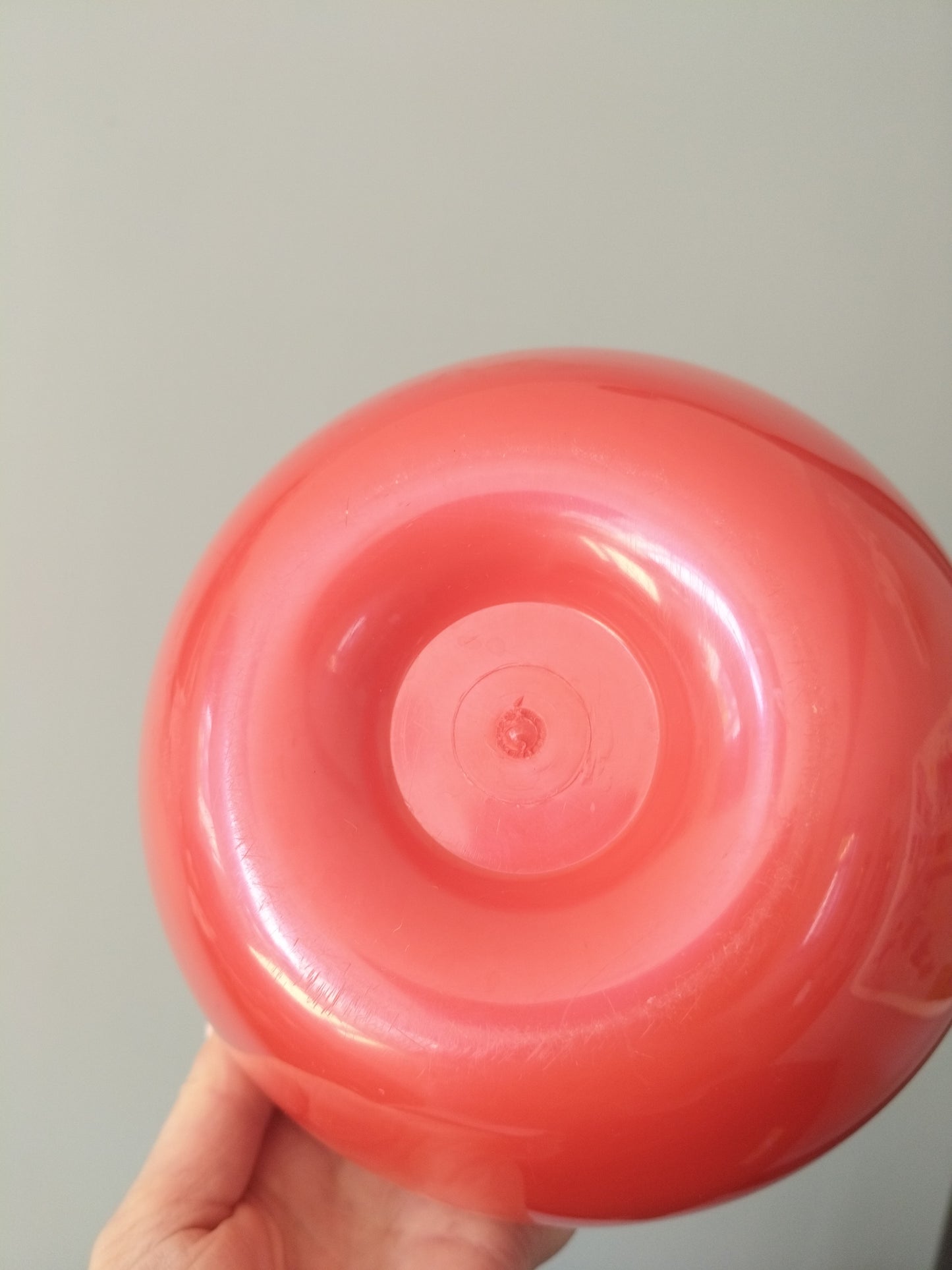 Boîte pomme en plastique framboise nacré - cetaitmieuxavant