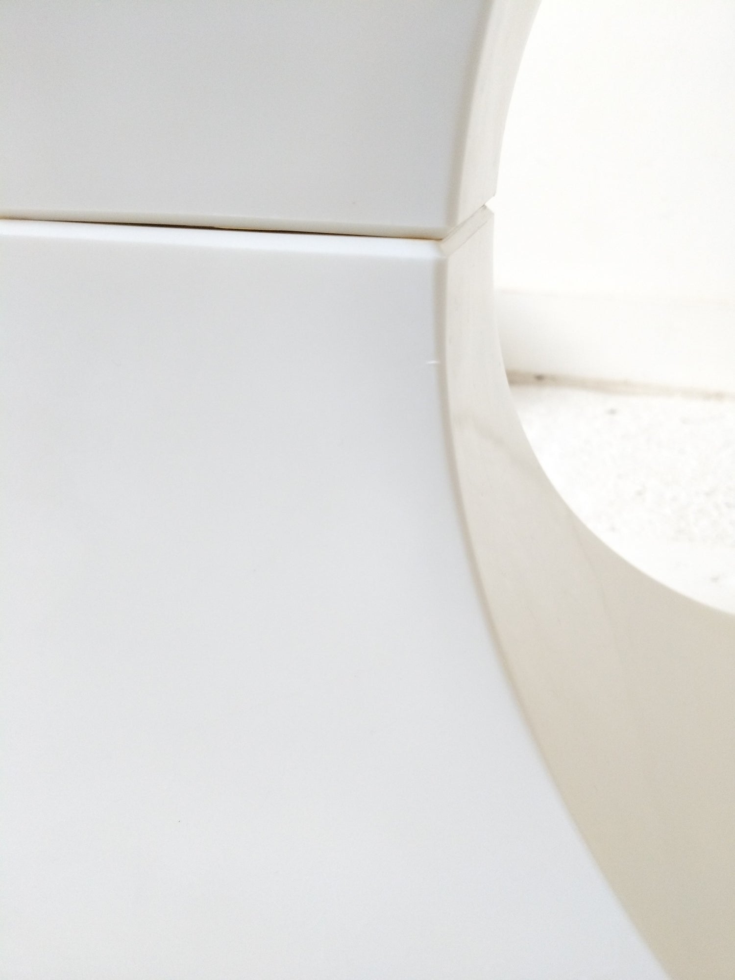 Tabouret d'appoint Flair Prisunic Holland plastique mauve et blanc - cetaitmieuxavant