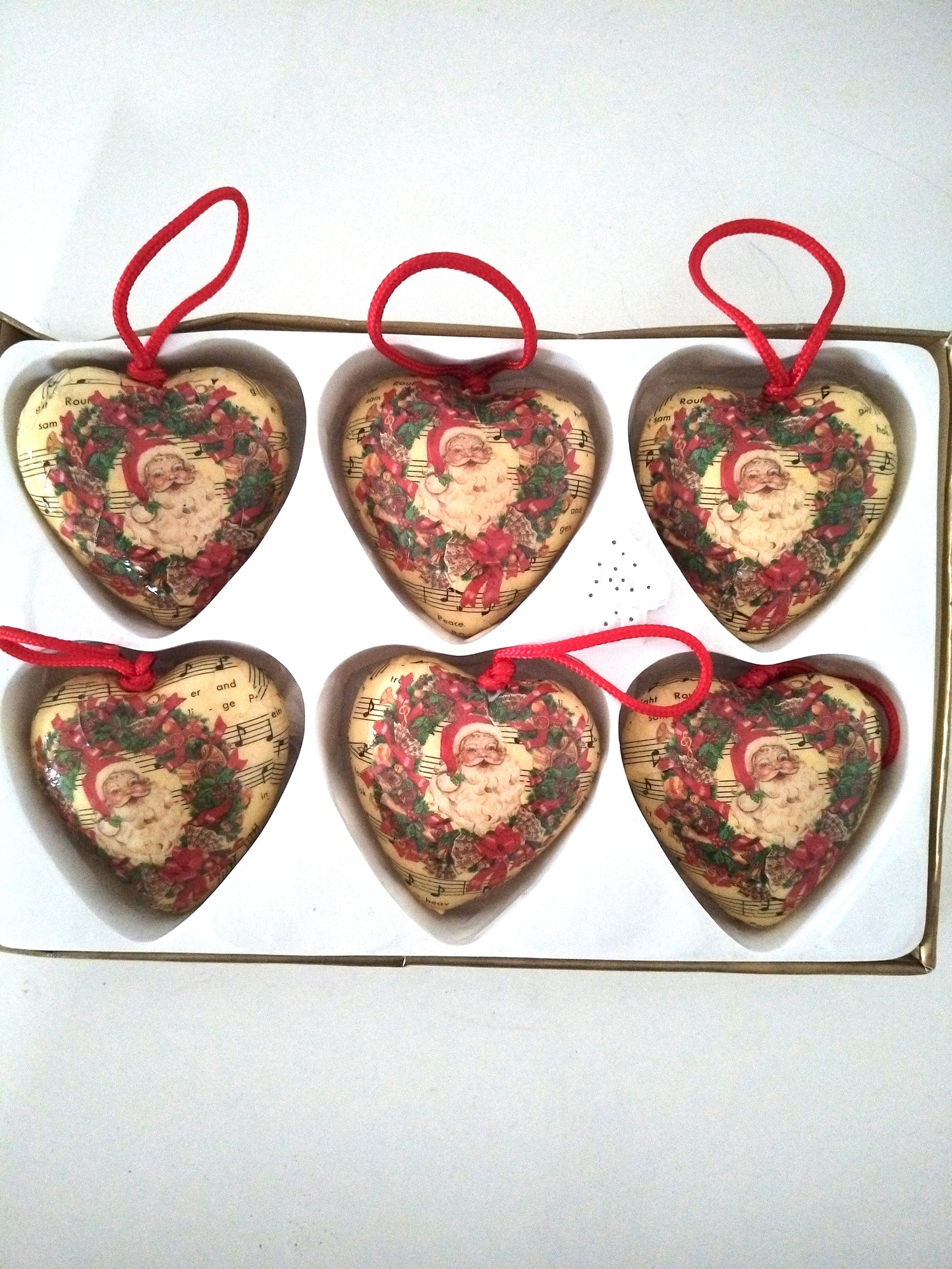 6 cœurs de Noël à suspendre