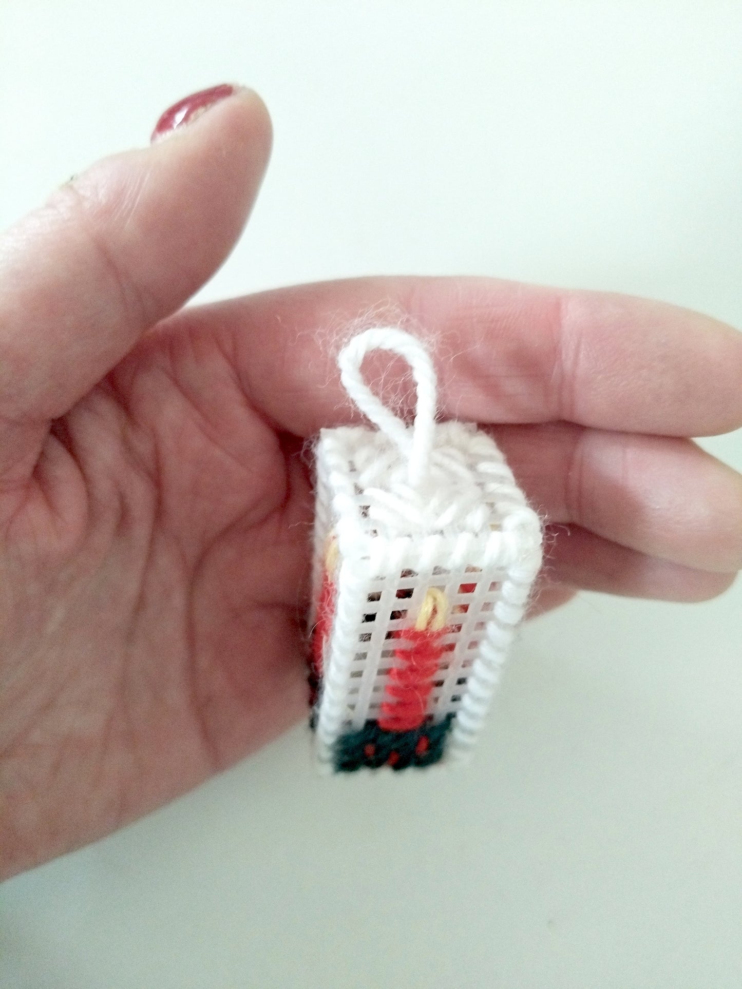 Petite bougie à suspendre à l'unité