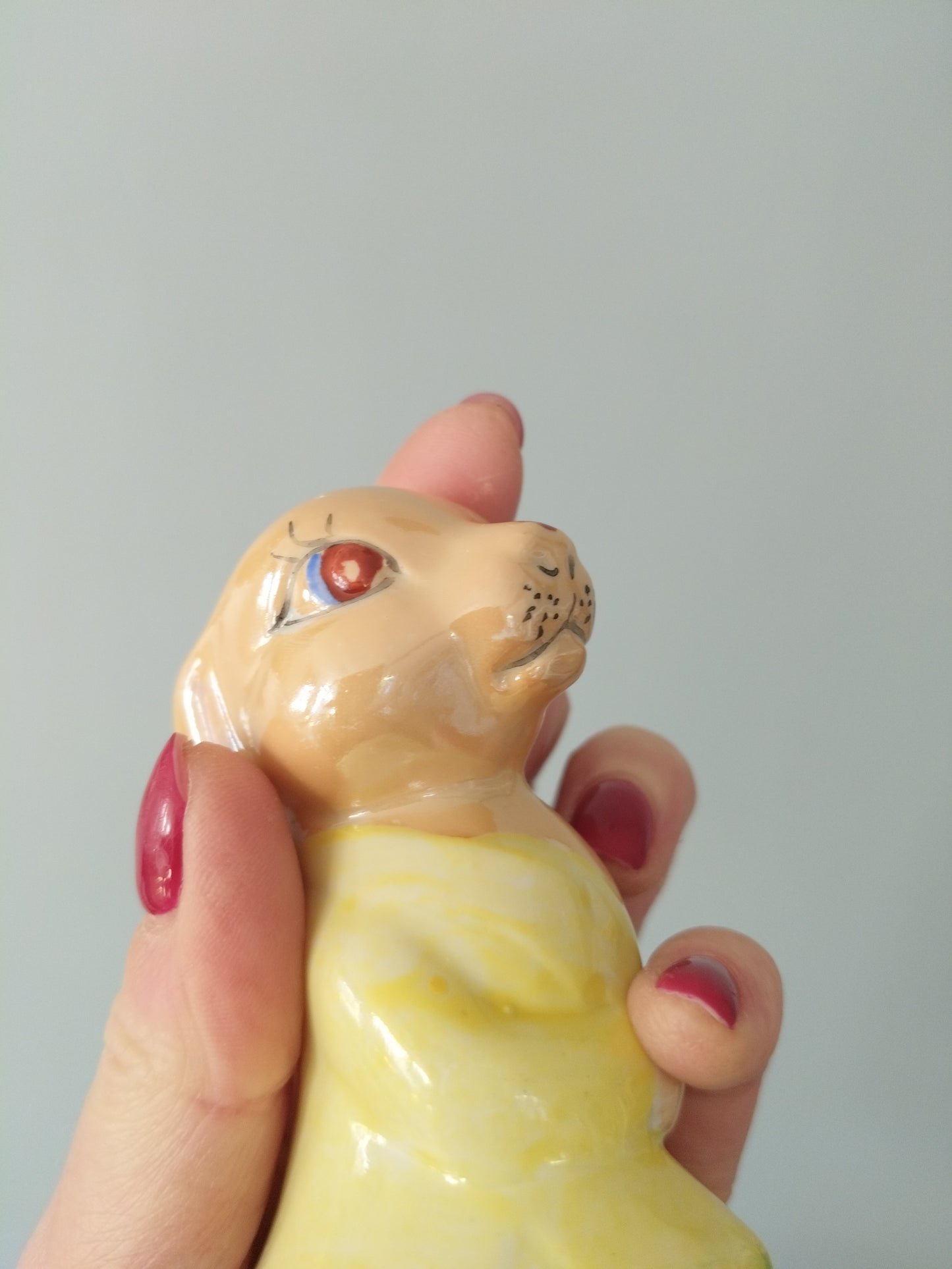 Salière ou poivrière lapine en céramique émaillée nacrée - cetaitmieuxavant