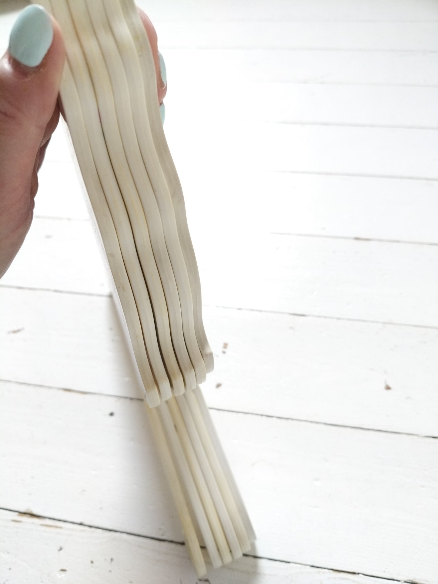 Petit cintre en plastique Strepp-design Ges.Gesch Germany fillette ou garçonnet au choix
