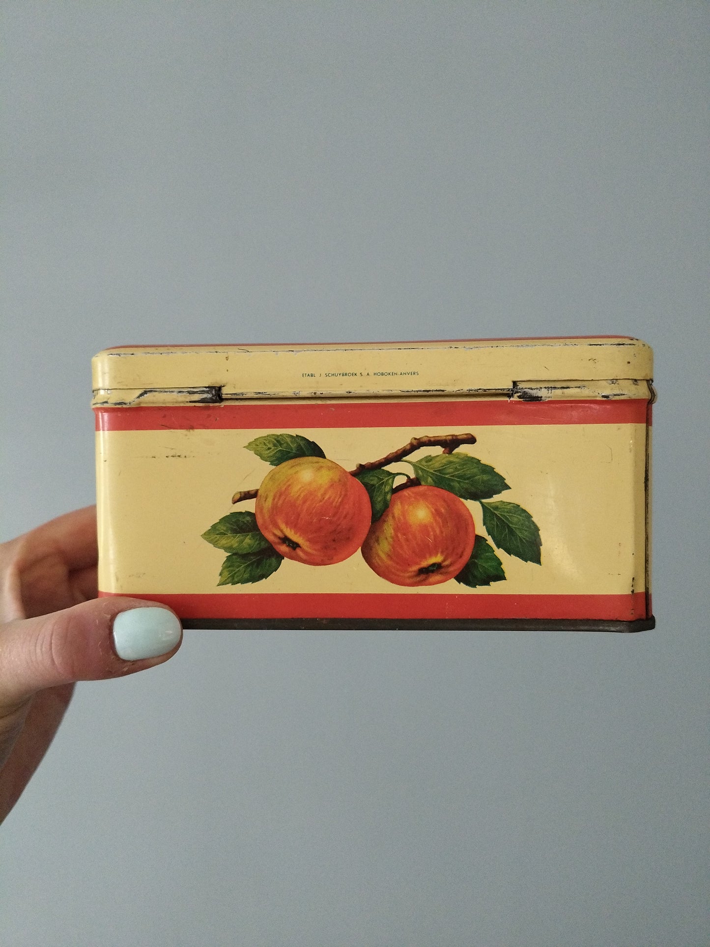 Ancienne boîte métallique publicitaire GFS - cetaitmieuxavant