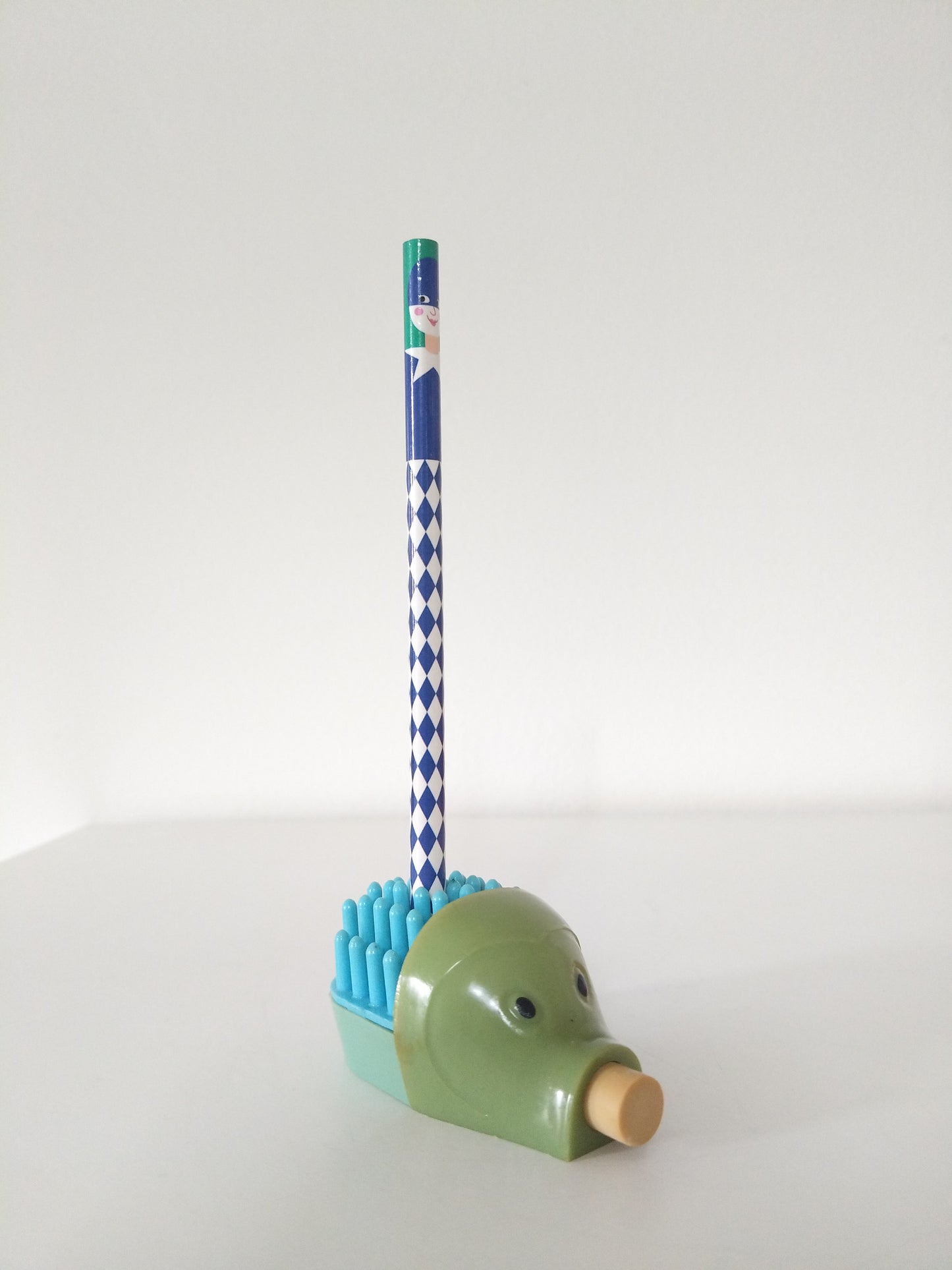 Hérisson miniature taille-crayon, porte-crayon et gomme 80's couleur au choix