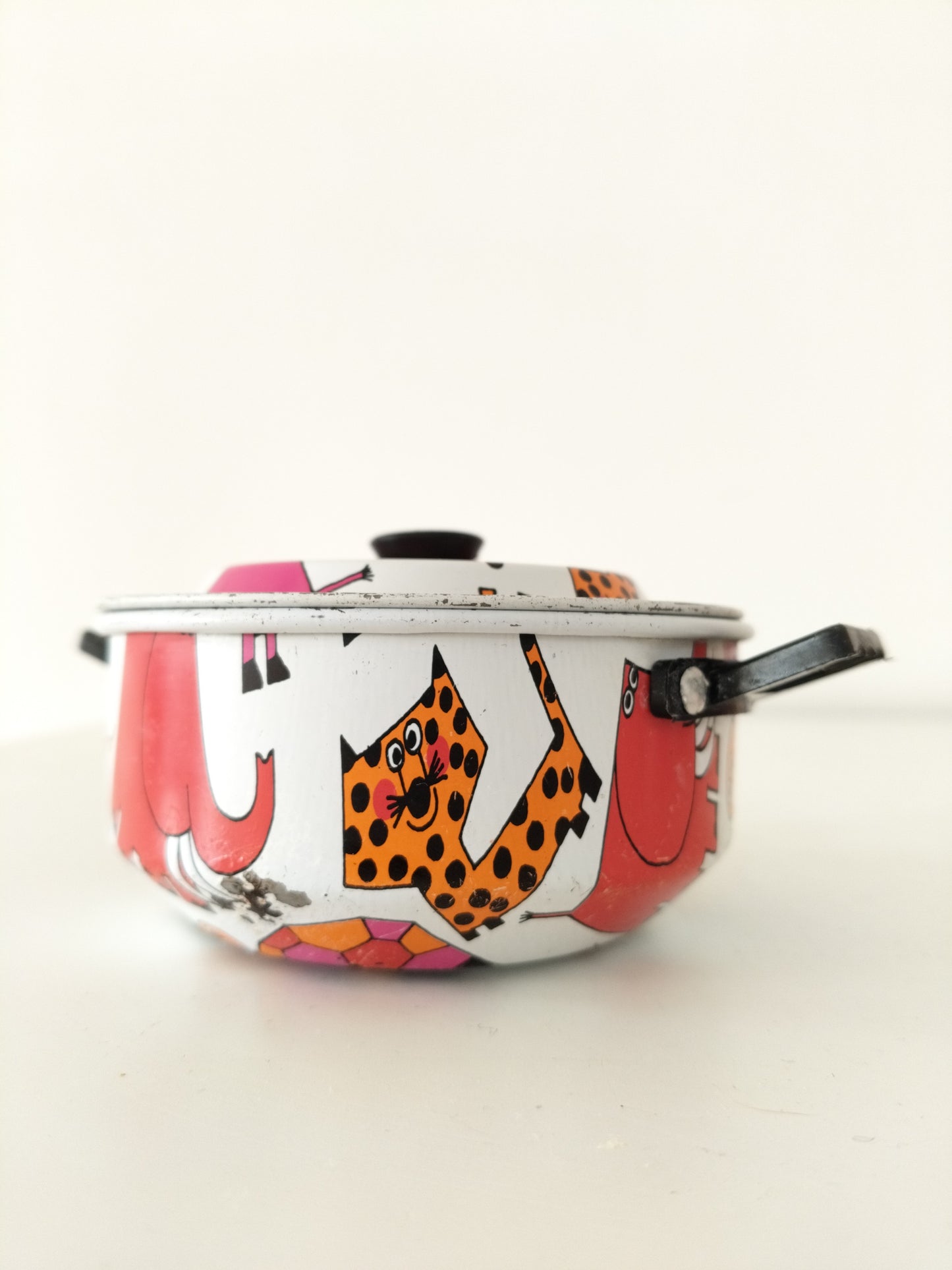 3 éléments de dinette/ casseroles en tôle