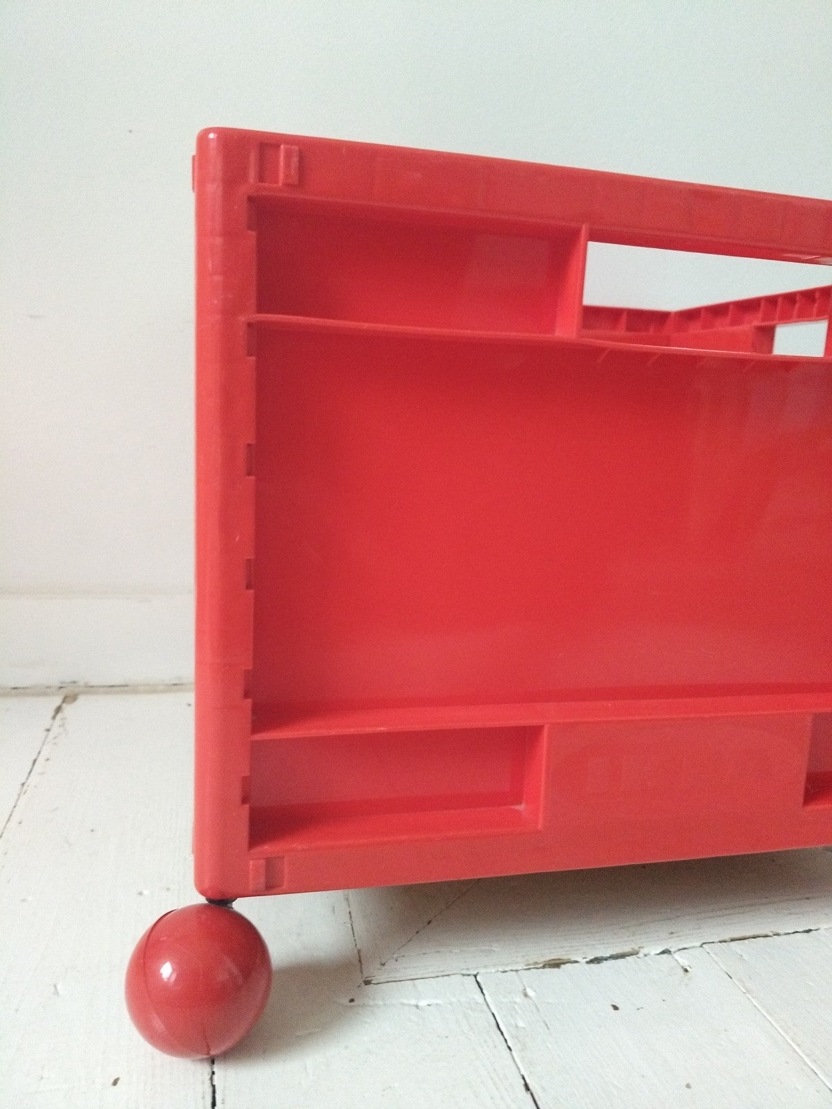 Box de rangement à roulettes en plastique Ikea Märd 90's