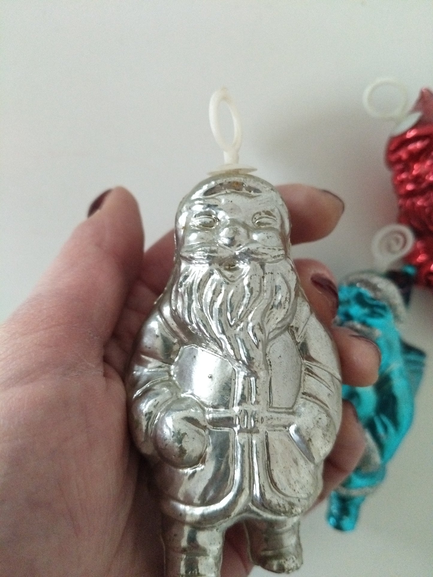 2 pères Noël en plastique à suspendre