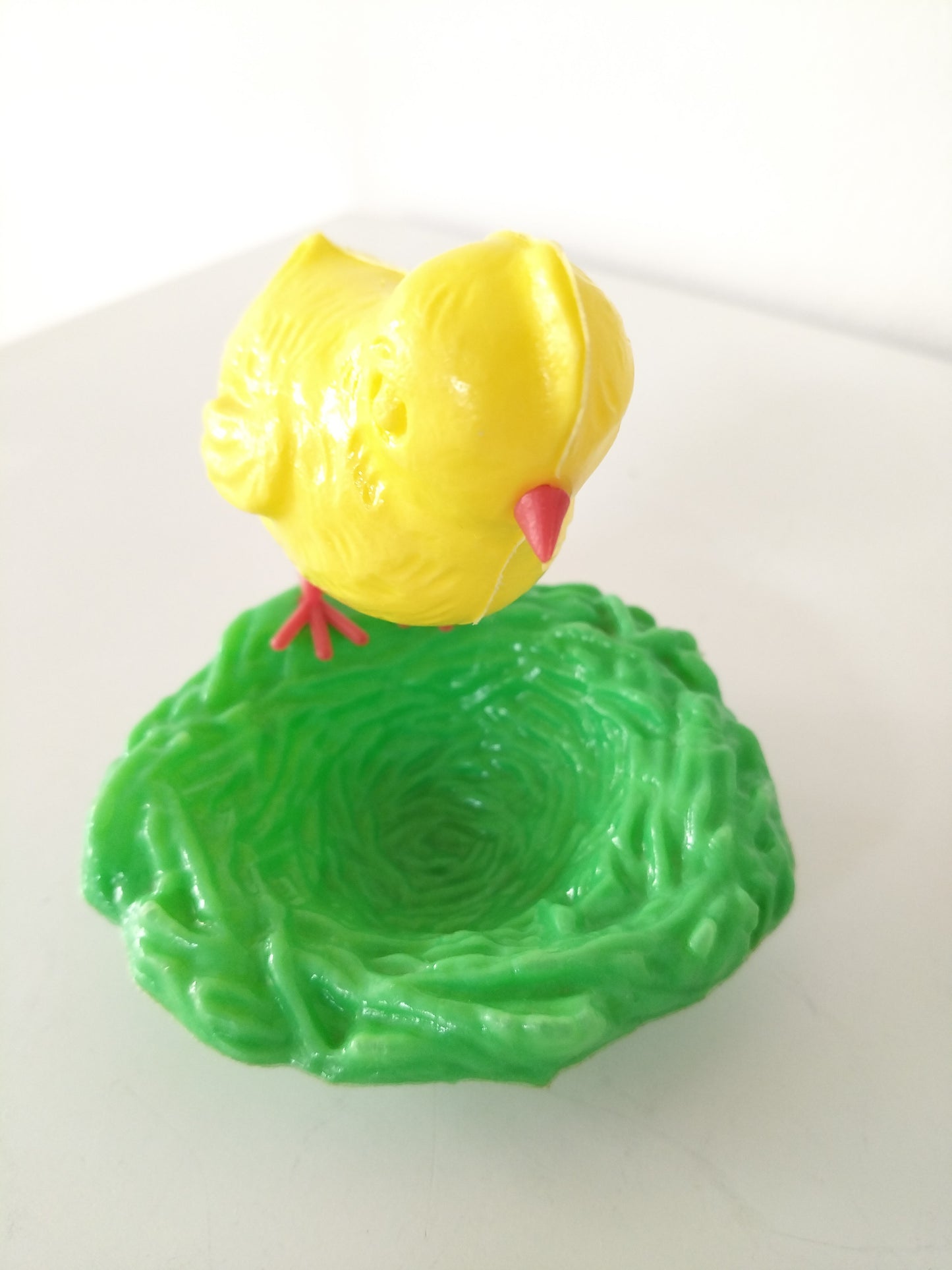 Déco de Pâques/ jouet poussin en plastique - cetaitmieuxavant