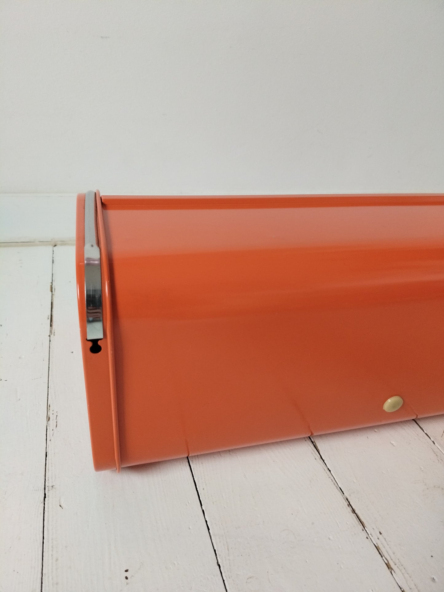 Boîte à pain métallique Brabantia Diana !!! priorité à Zélie!!! - cetaitmieuxavant