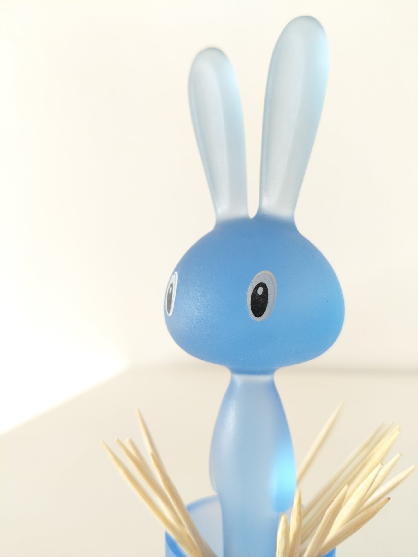 Distributeur de cure-dents Magic Bunny Alessi 1998