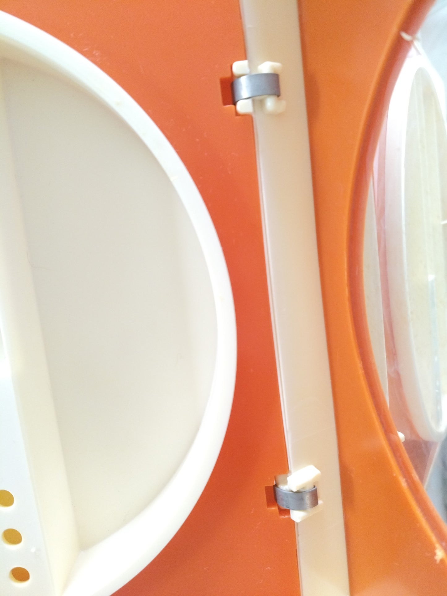 Petite coiffeuse/ miroir/ boîte à maquillage en plastique 70's ! Priorité à Amandine !