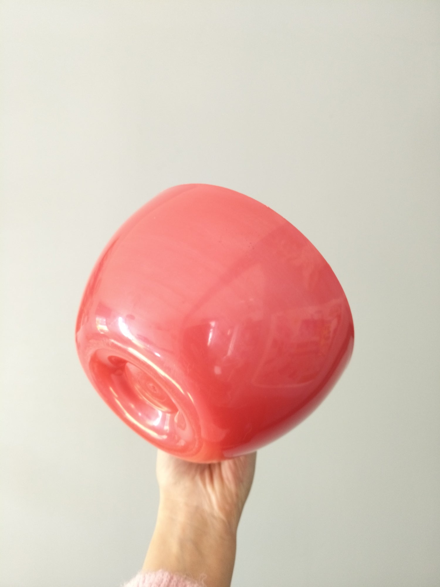 Boîte pomme en plastique framboise nacré - cetaitmieuxavant