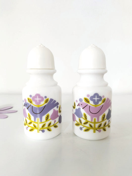 Salière ou poivrière/ petit pot en opaline Avon à l'unité - cetaitmieuxavant