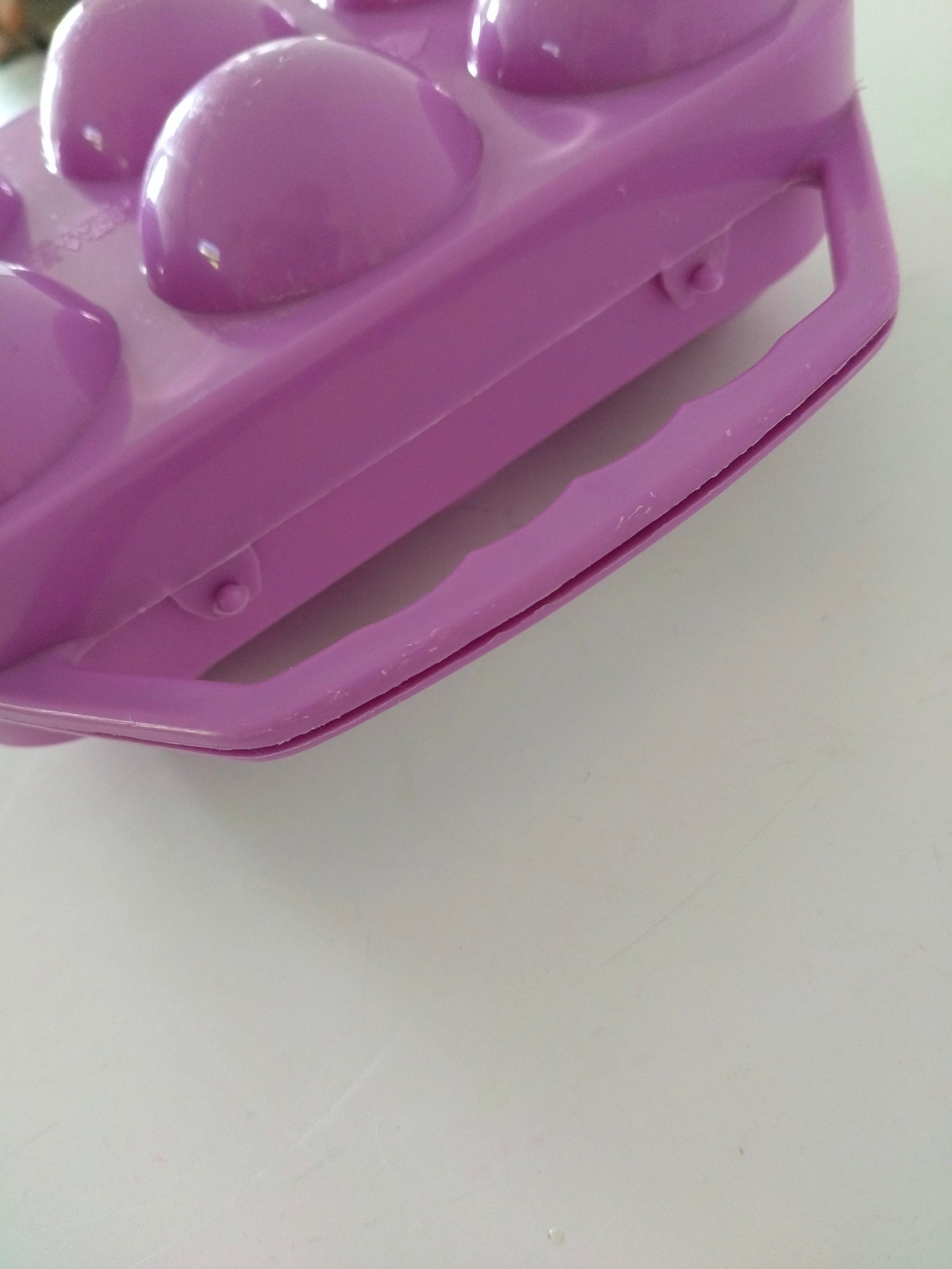 Boîte à œufs violette en plastique Gensini Italy - cetaitmieuxavant