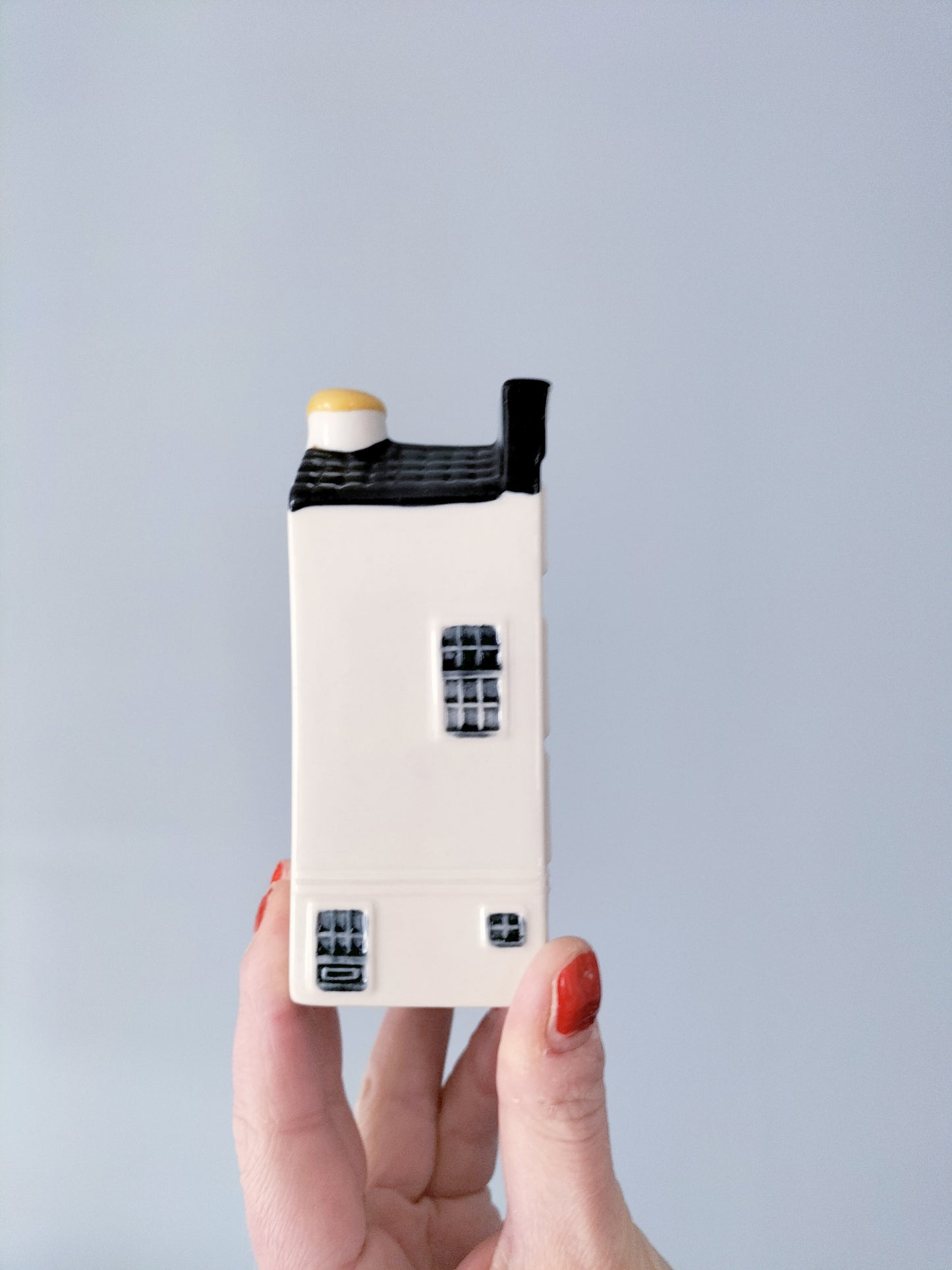 Maison miniature en Bleu de Delft KLM 47