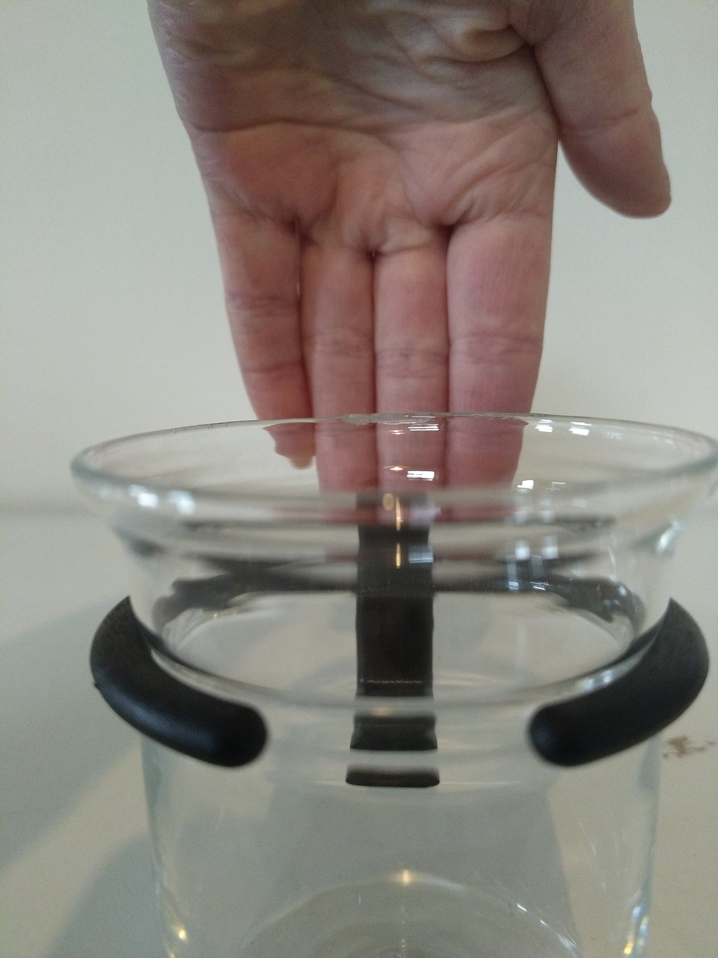 Ensemble de 4 tasses en verre + touillettes + sous-tasses en liège Bodum