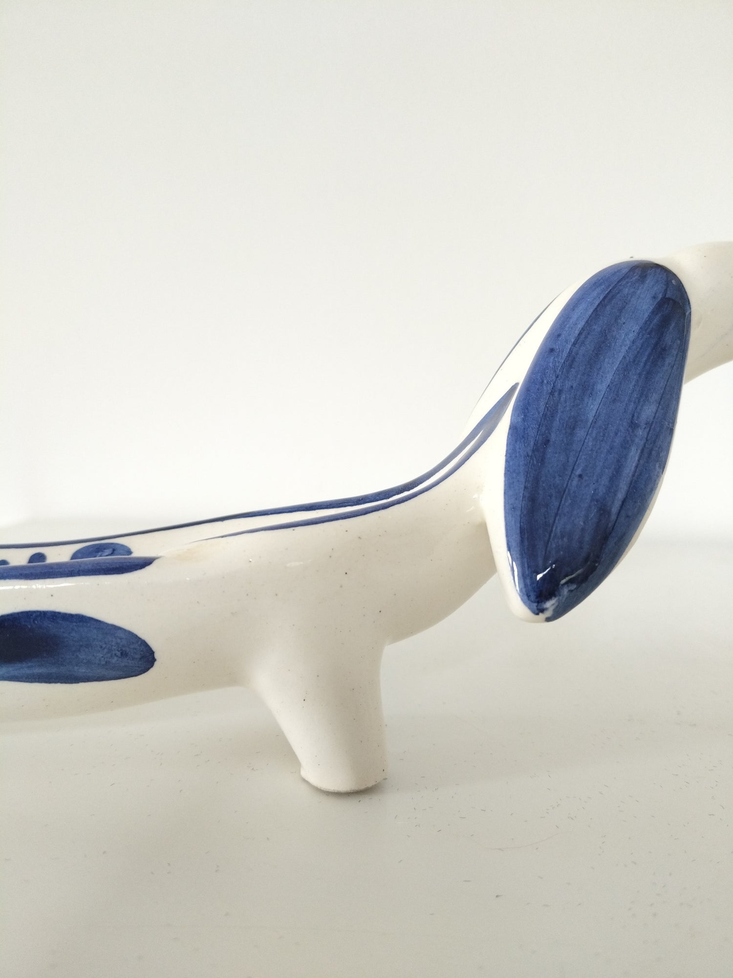 Cendrier/ vide-poches/ porte-bijoux chien saucisse teckel en céramique - cetaitmieuxavant