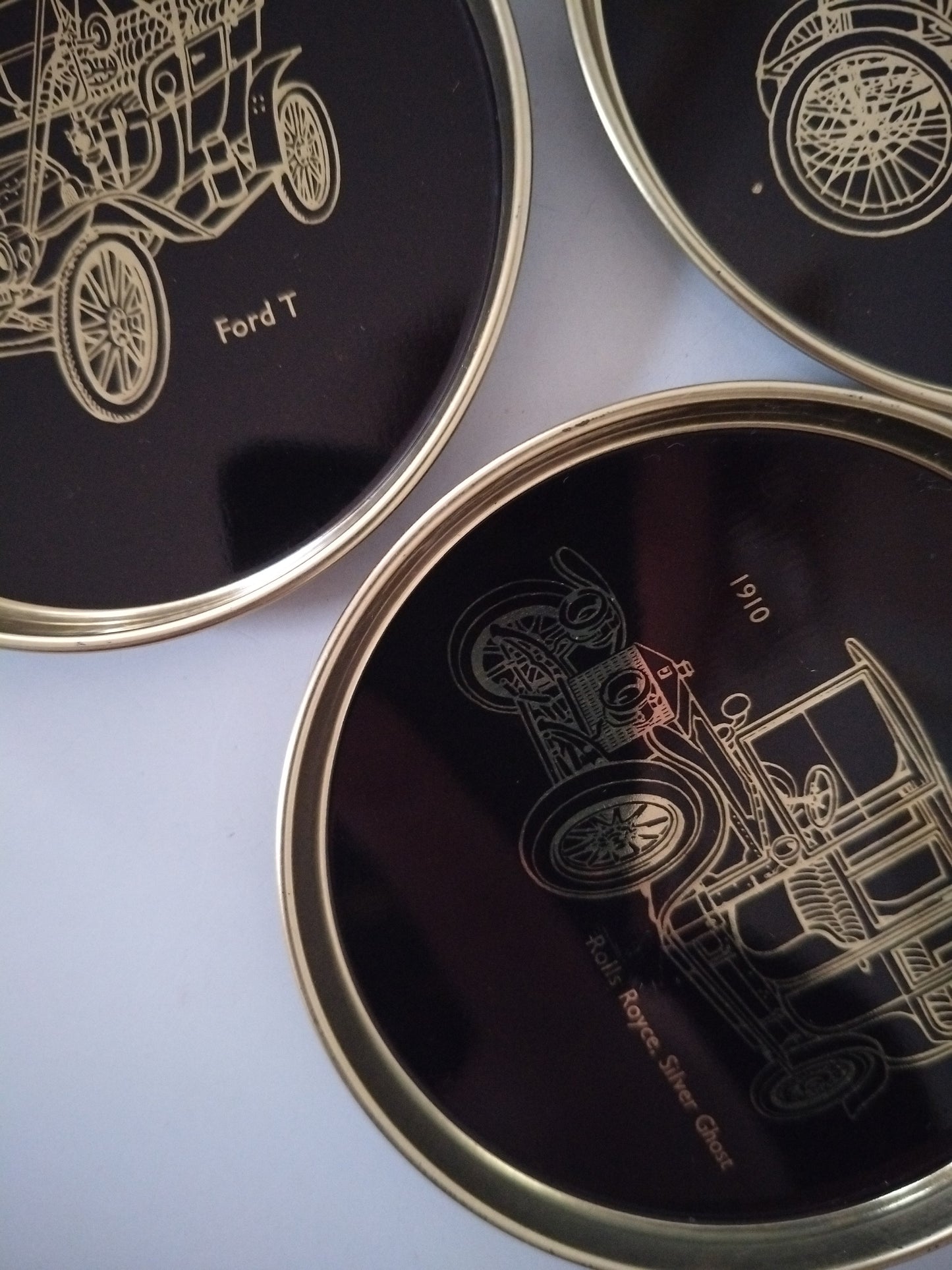 6 sous-verres métalliques voitures anciennes fin 1800 début 1900 made in Finlande