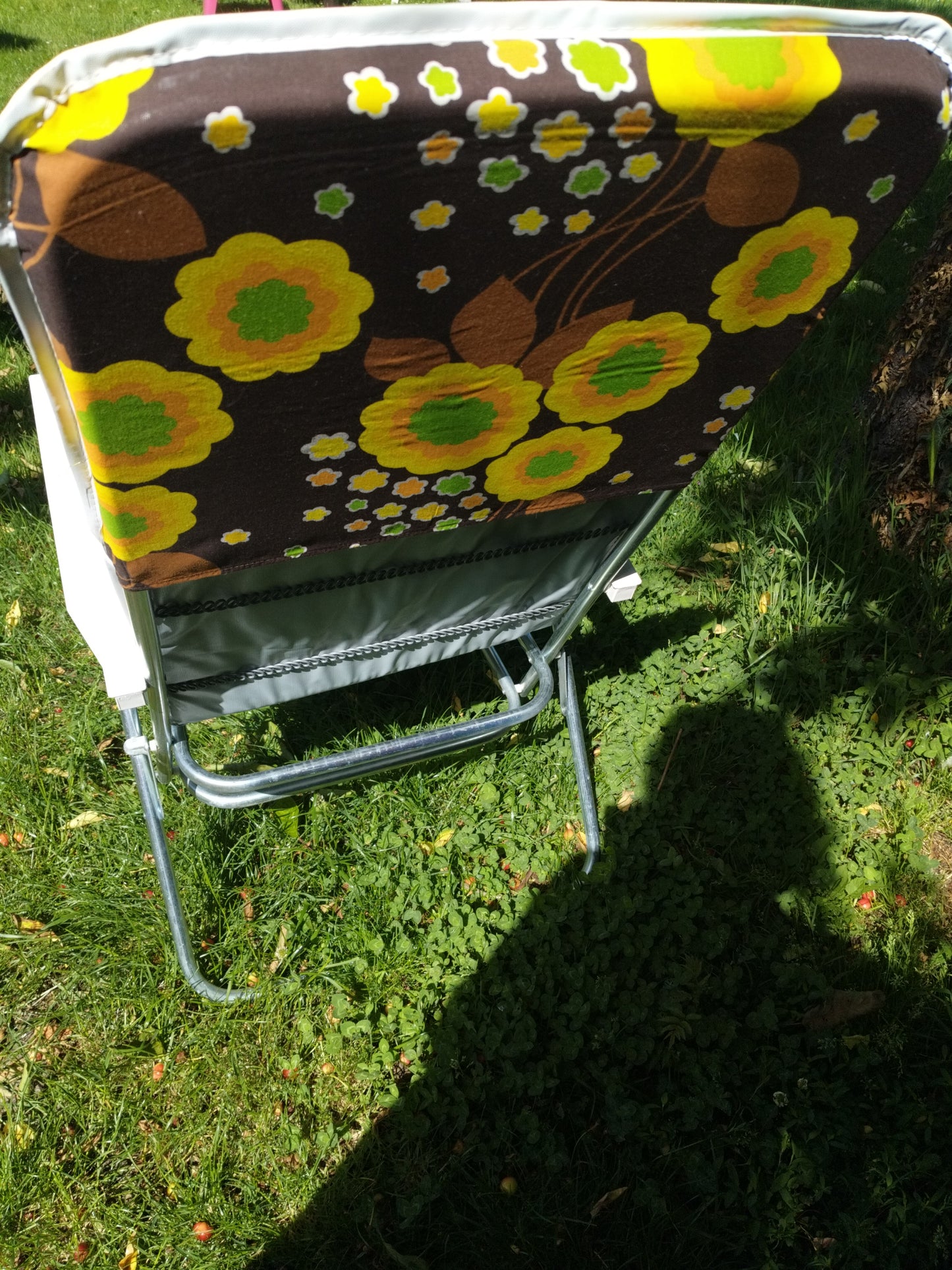 Chaise longue/ relax/ transat/ fauteuil de jardin/ bain de soleil multiposition Rinco flower power - cetaitmieuxavant