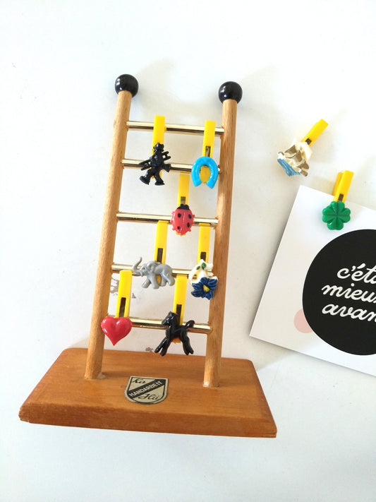 Ensemble de 9 anciennes mini pinces/ marque-verres en plastique Ka Hü