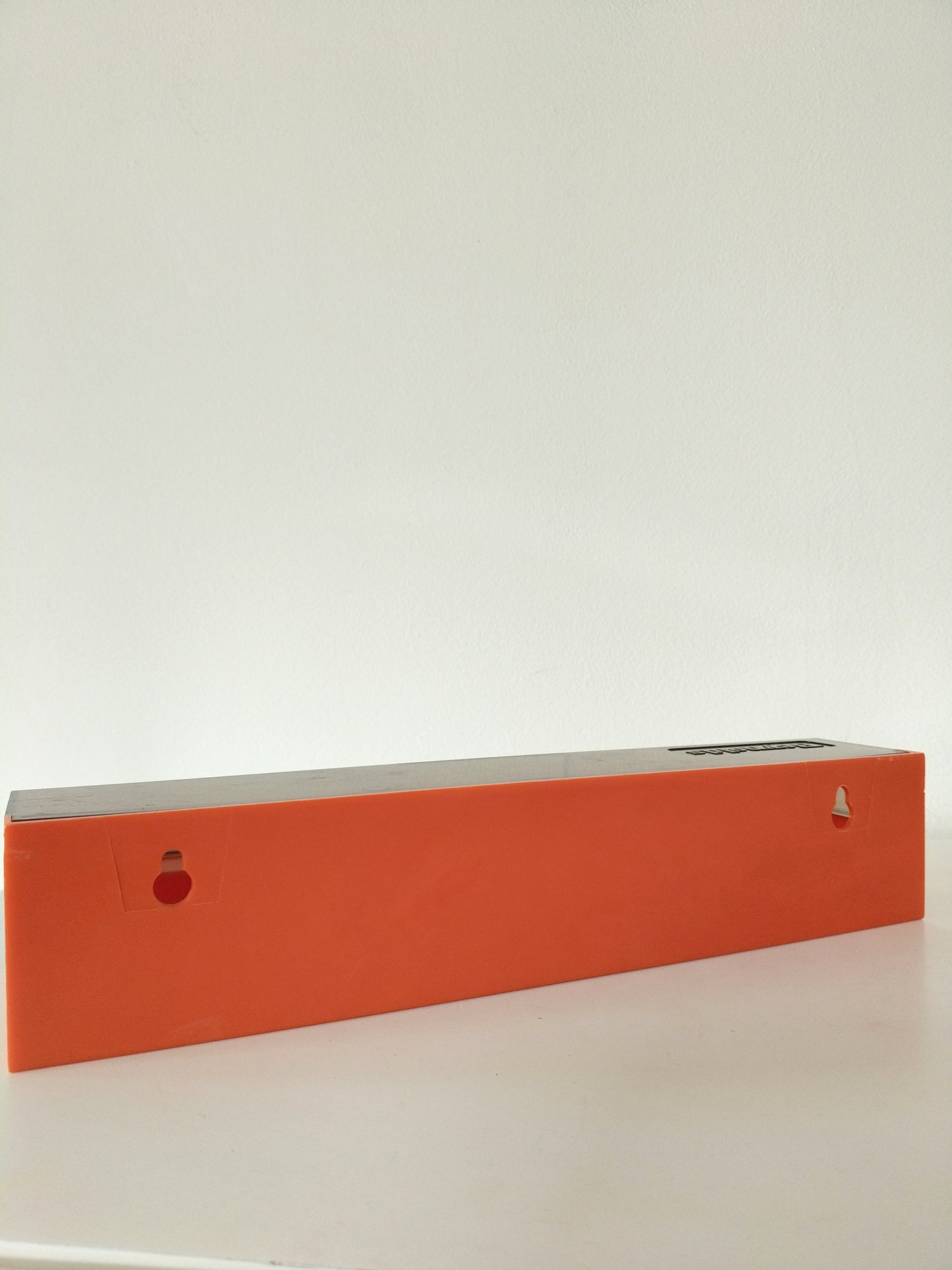 Dérouleur de papier alimentaire mural en plastique Reynolds