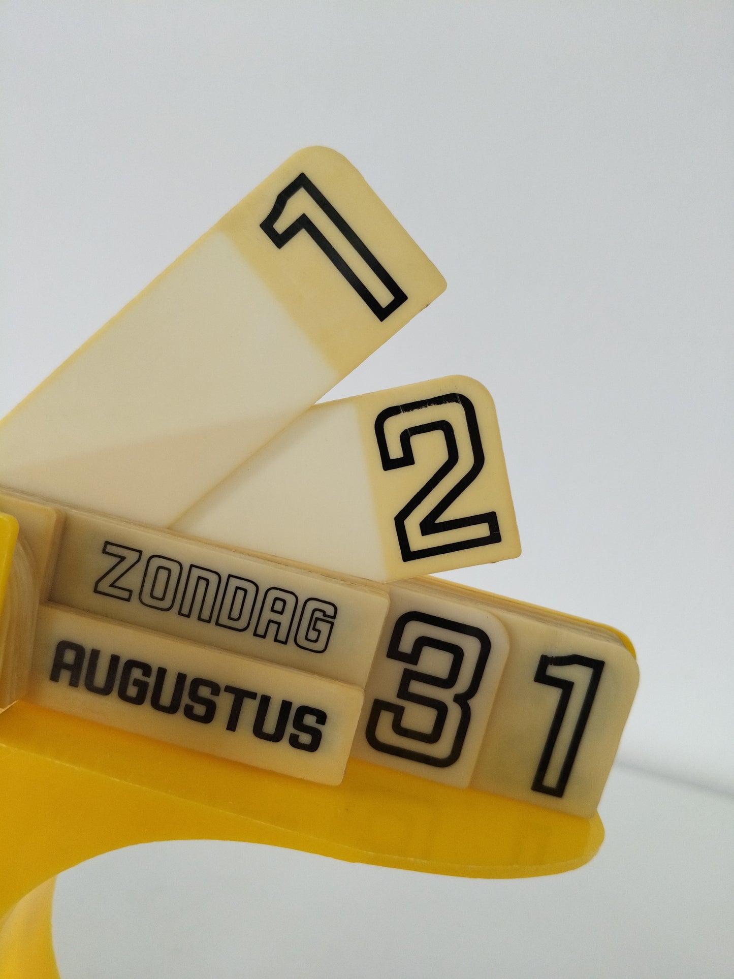 Calendrier perpétuel en plastique UK design en néerlandais