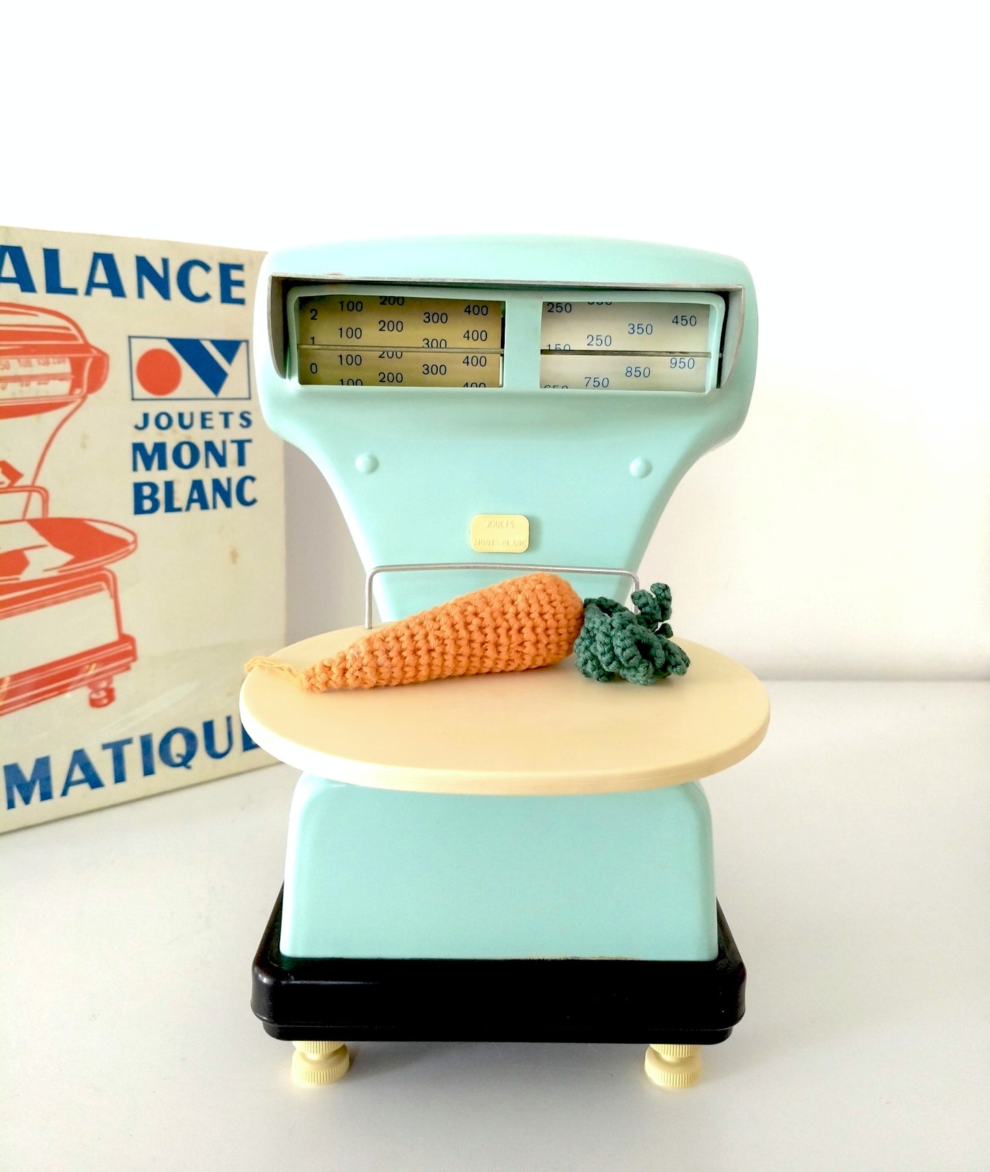 Ancienne balance de marchande jouets Mont Blanc