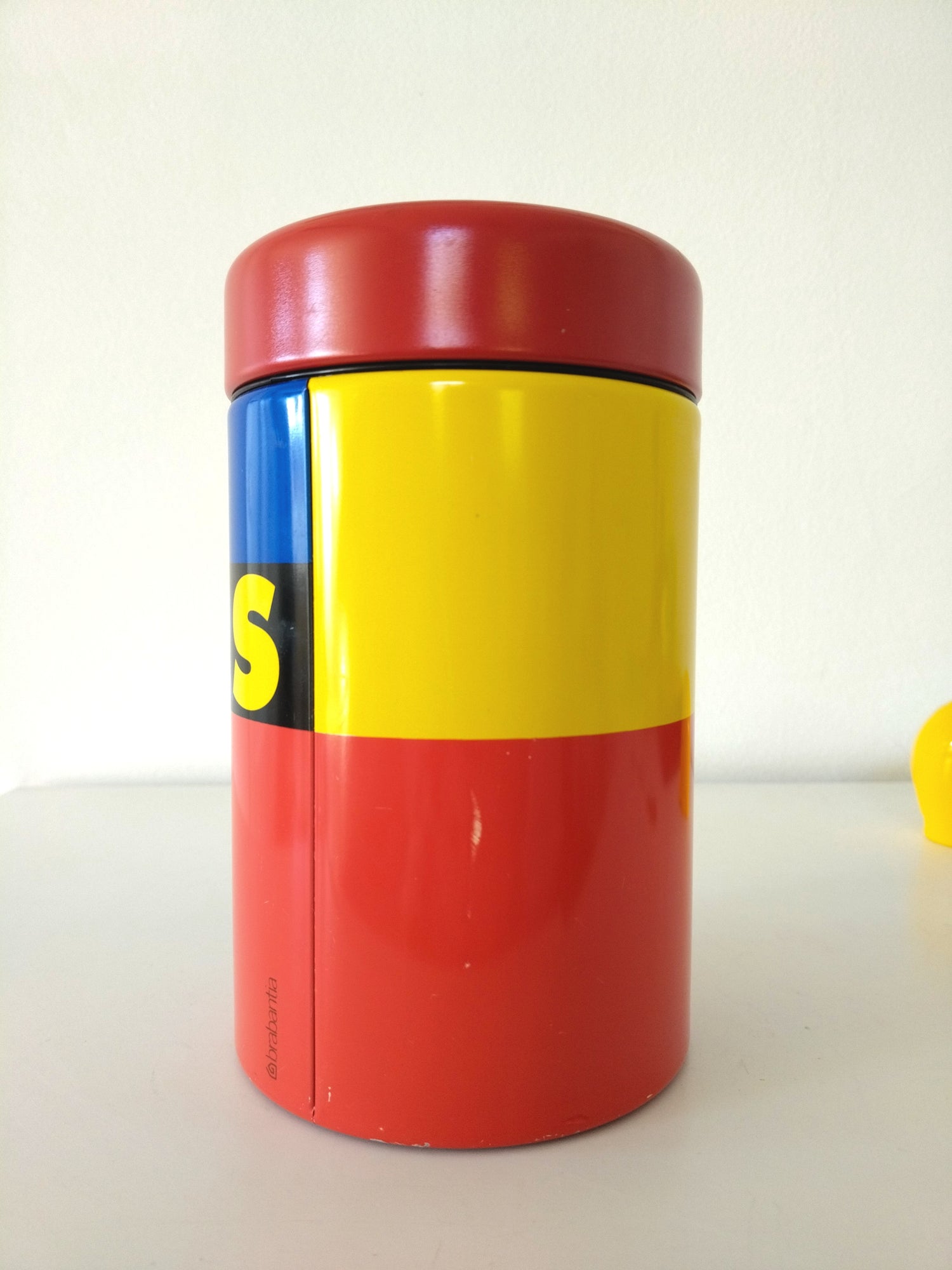 Boîte de stockage métallique "colours" Brabantia - cetaitmieuxavant