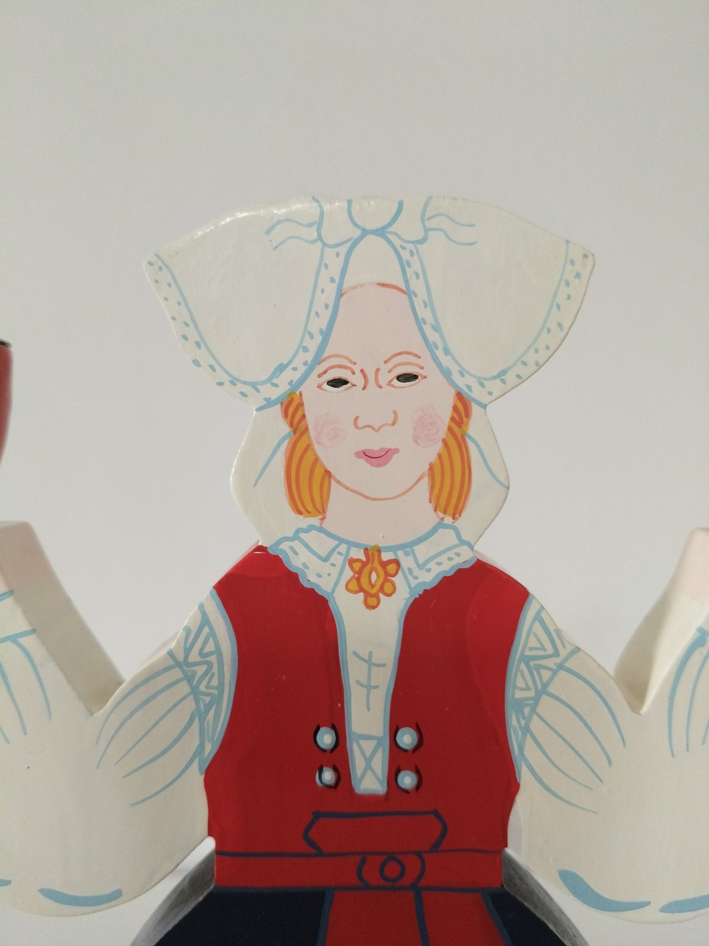 Ensemble de 2 bougeoirs en bois folklore suédois par Lizzie Velander pour Ikea 80's